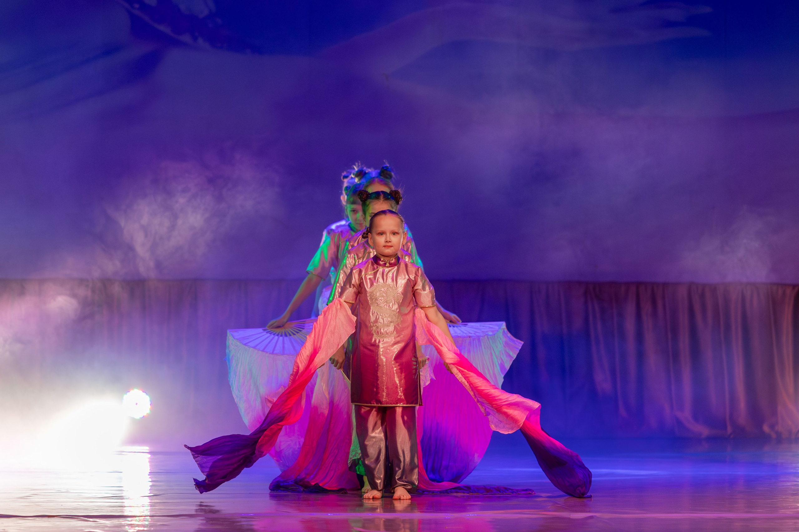 Студия «Lamis» отчетный концерт 2025. Выпускные альбомы и школьный фотограф в Подольске, Троицке, Щербинке, Москве и Московской области