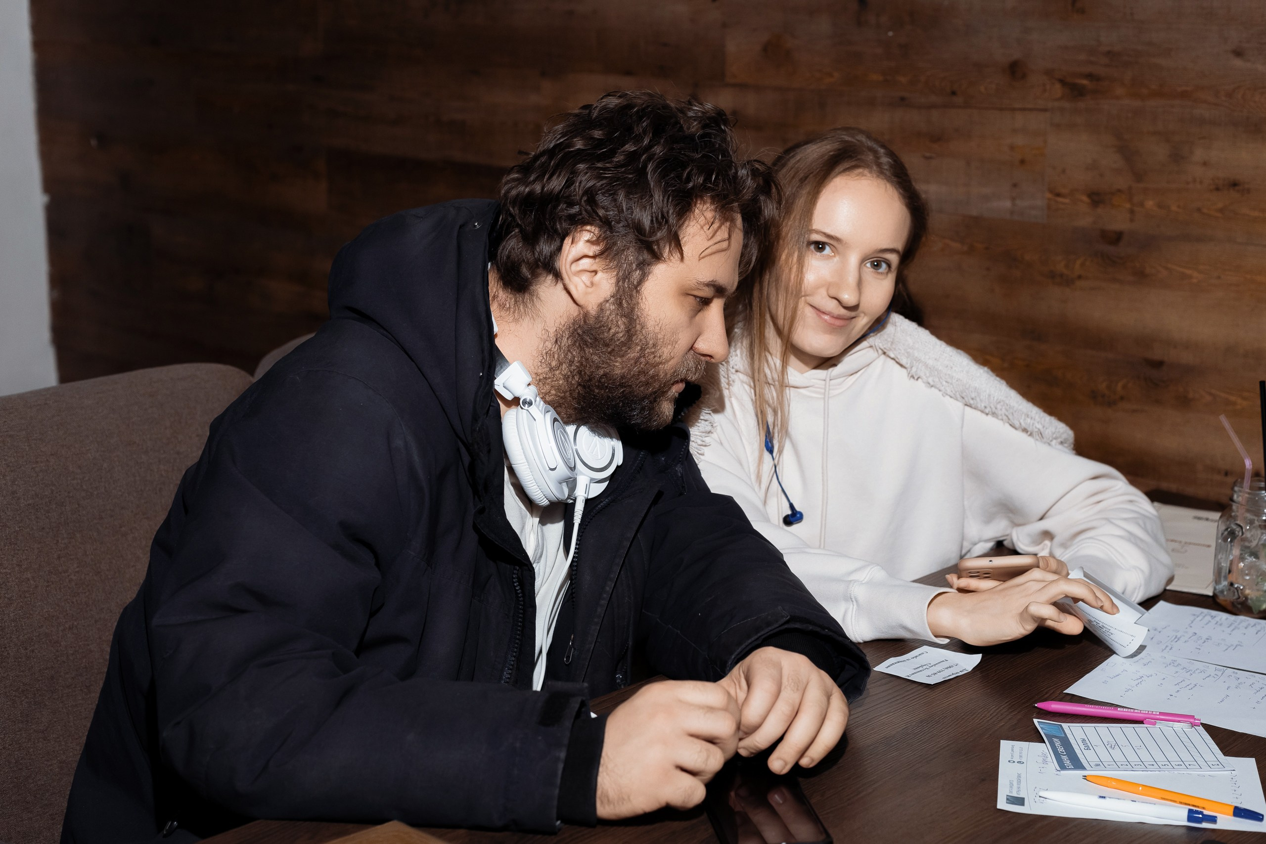 Фото с репортажной съемки квиза ЛИГА ИНДИГО. Фотограф в Санкт-Петербурге — Сергей Петров