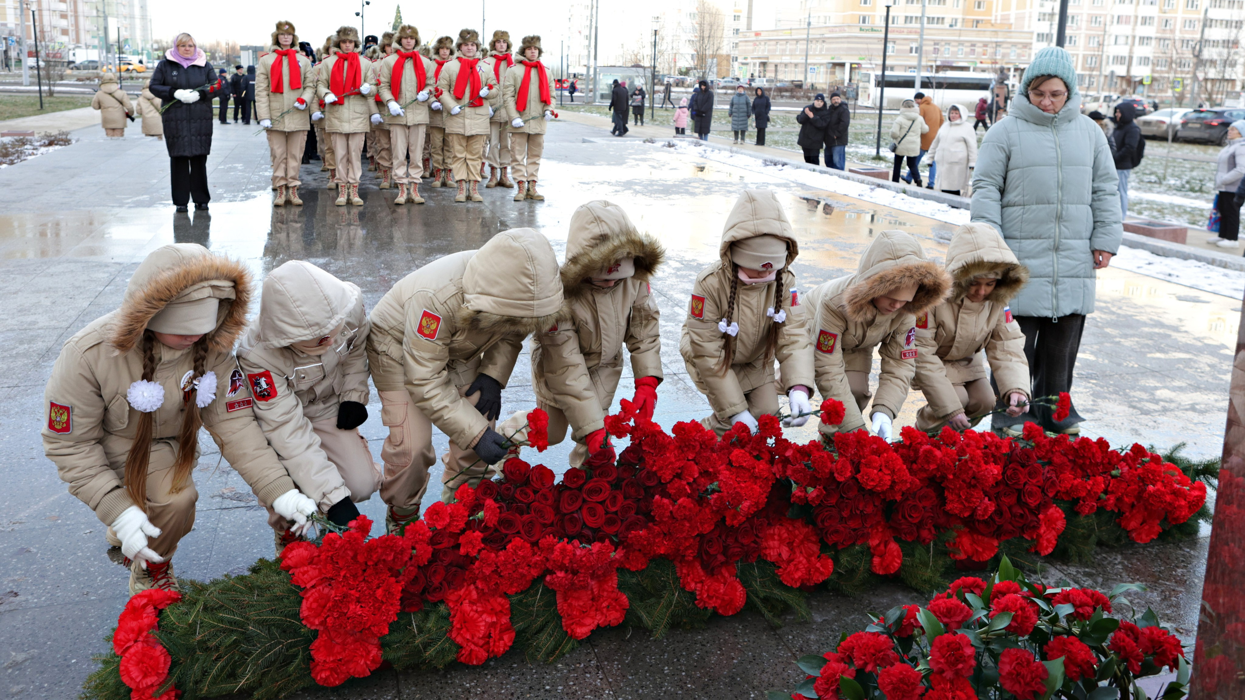 День воинской славы России в г. Подольск. Выпускные альбомы и школьный фотограф в Подольске, Троицке, Щербинке, Москве и Московской области