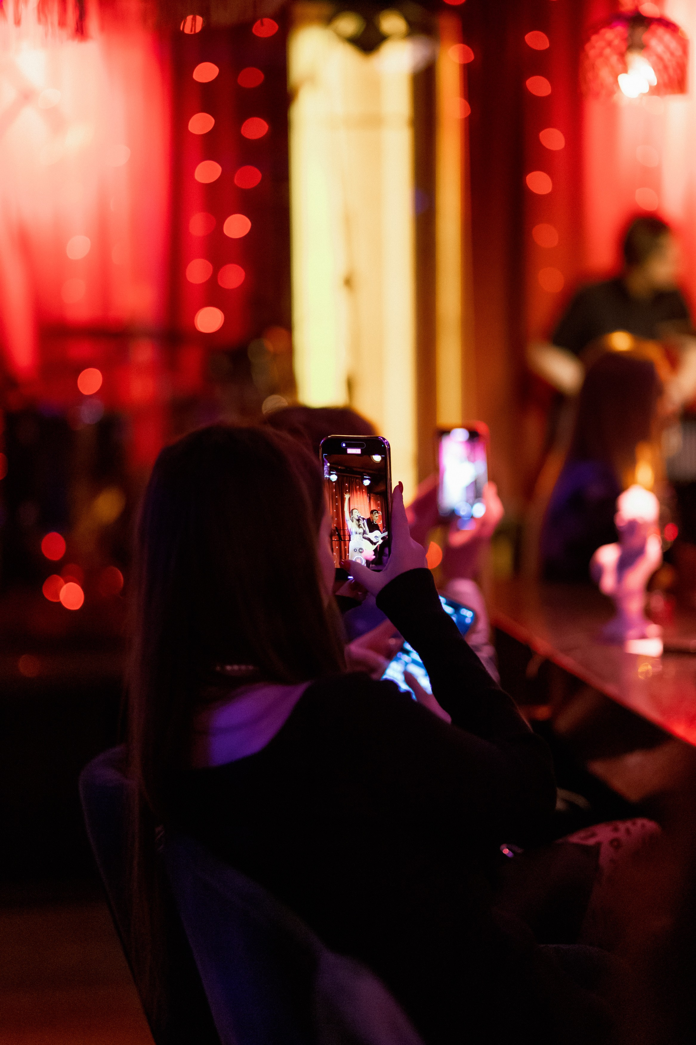 YANA URBAN: сольный концерт в «Анжелика Wineroom». СВОИ. ФОТООТЧЕТЫ-СОБЫТИЯ-МЕСТА