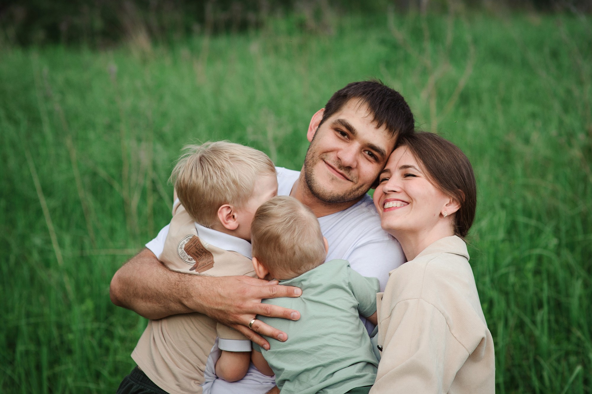 Семейная прогулка для семьи Поповых. Семейный и женский фотограф Красноярск Екатерина Пусенкова