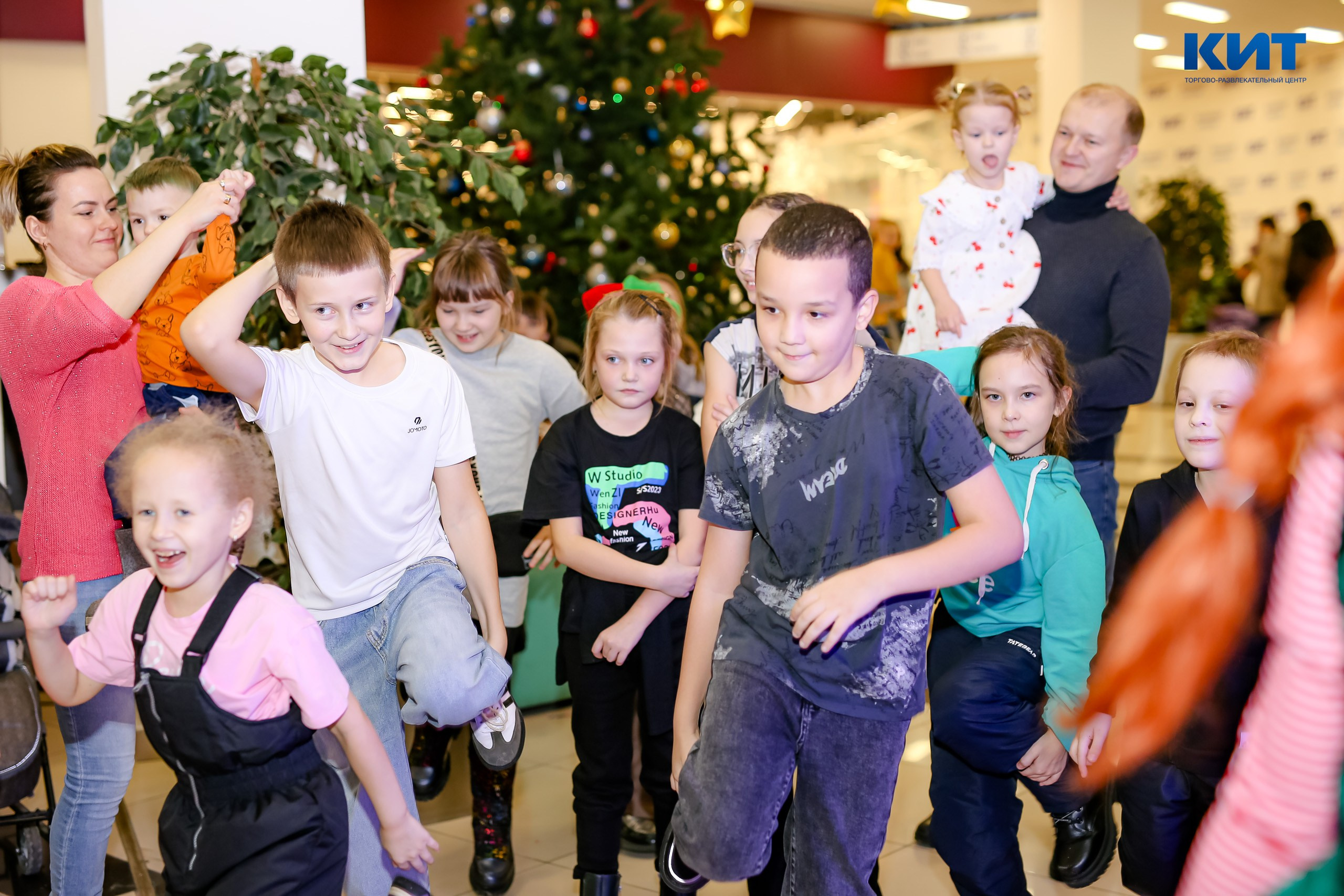 04.01 Утренник в Тц Кит. Команда специалистов в мире фотографии и видео. Детский фотограф, семейный фотограф