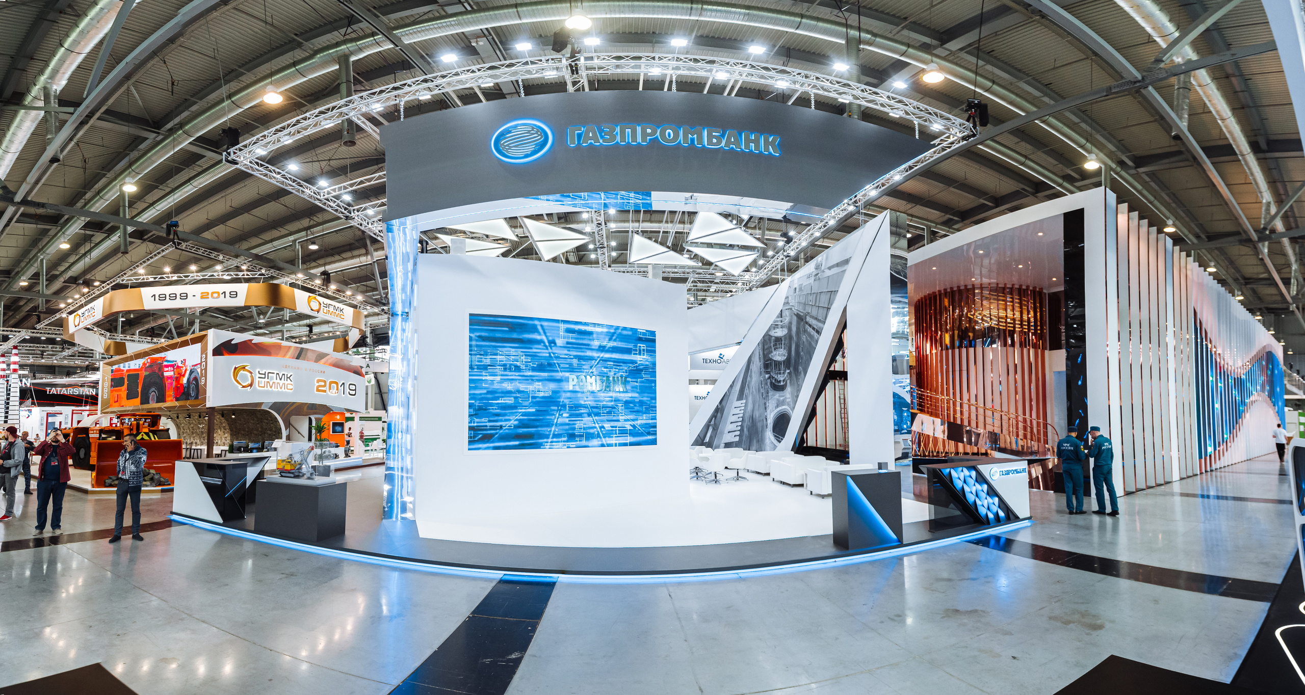 Международная промышленная выставка Иннопром, Екатеринбург. Свадебный фотограф в Москве | Антон Матвеев