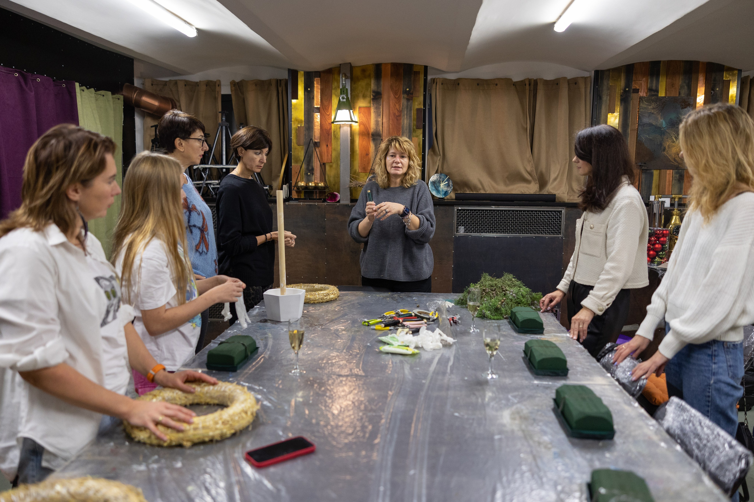 Мастер класс по созданию Новогоднего Настроения. Ароматестирование по методу Аромакод и Нейростатус в Санкт-Петербурге