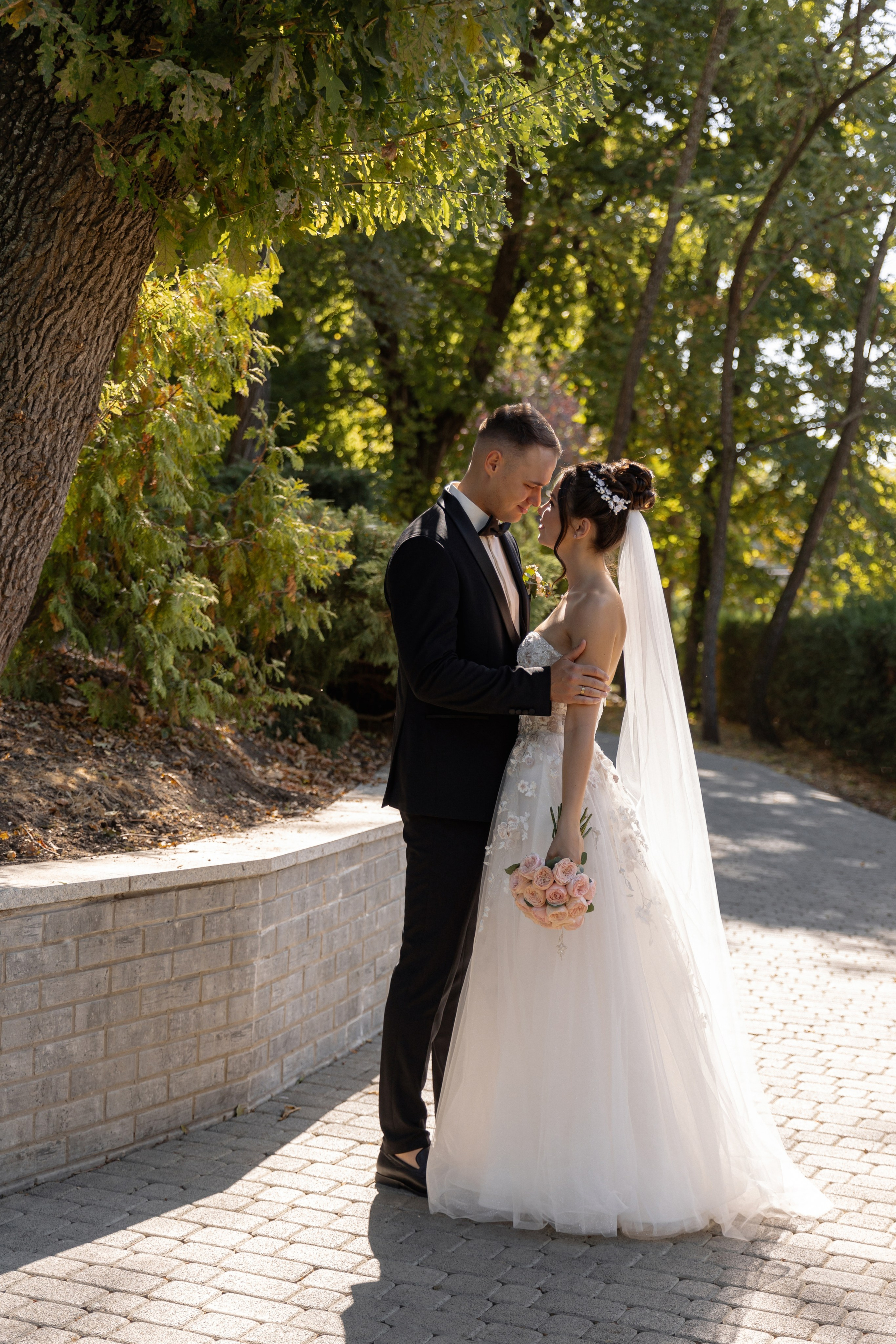 Свадебная фотосессия в городском парке Краснодар