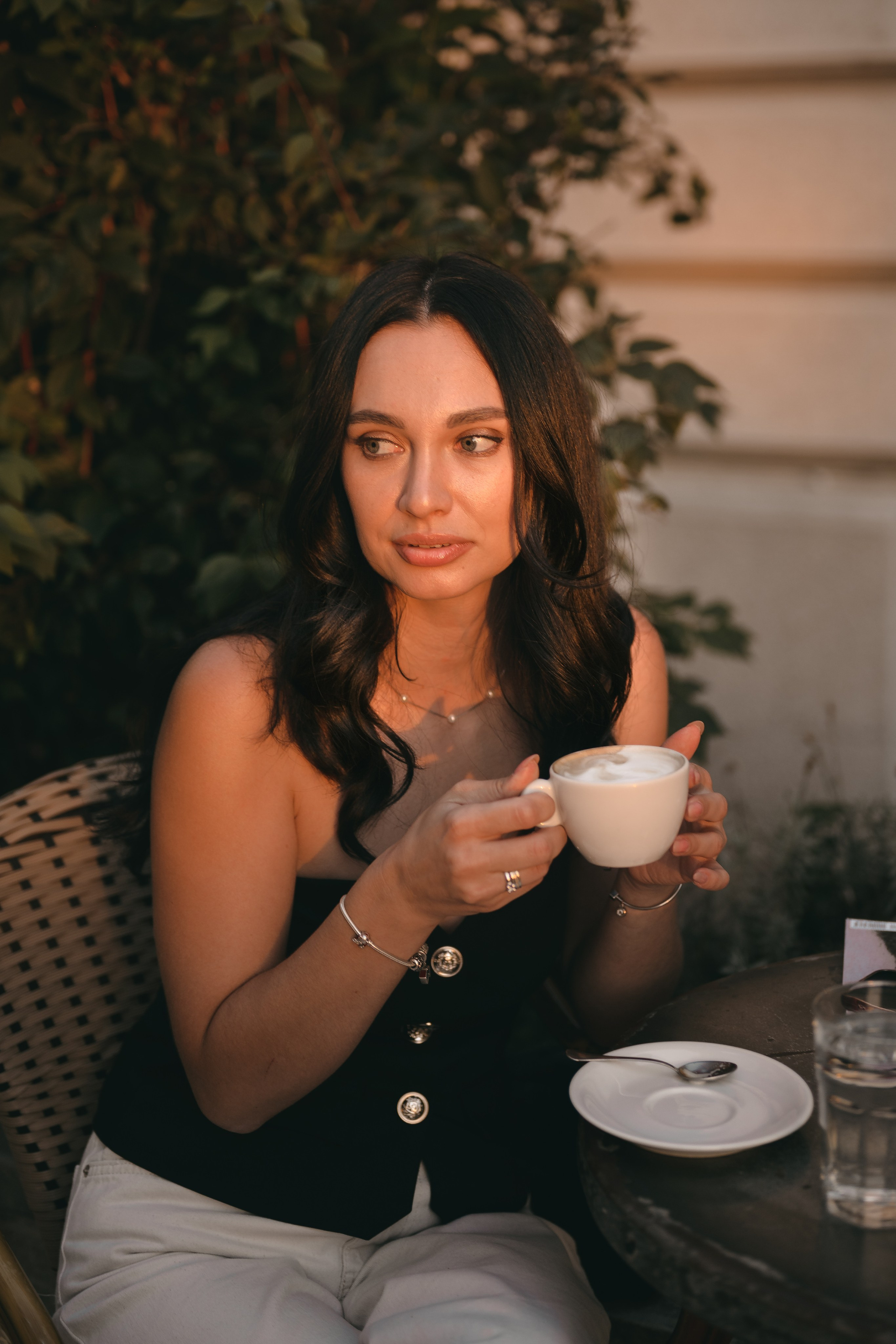 КОФЕ И ТРАМВАИ. Фотограф в Белграде Чугреева Елена