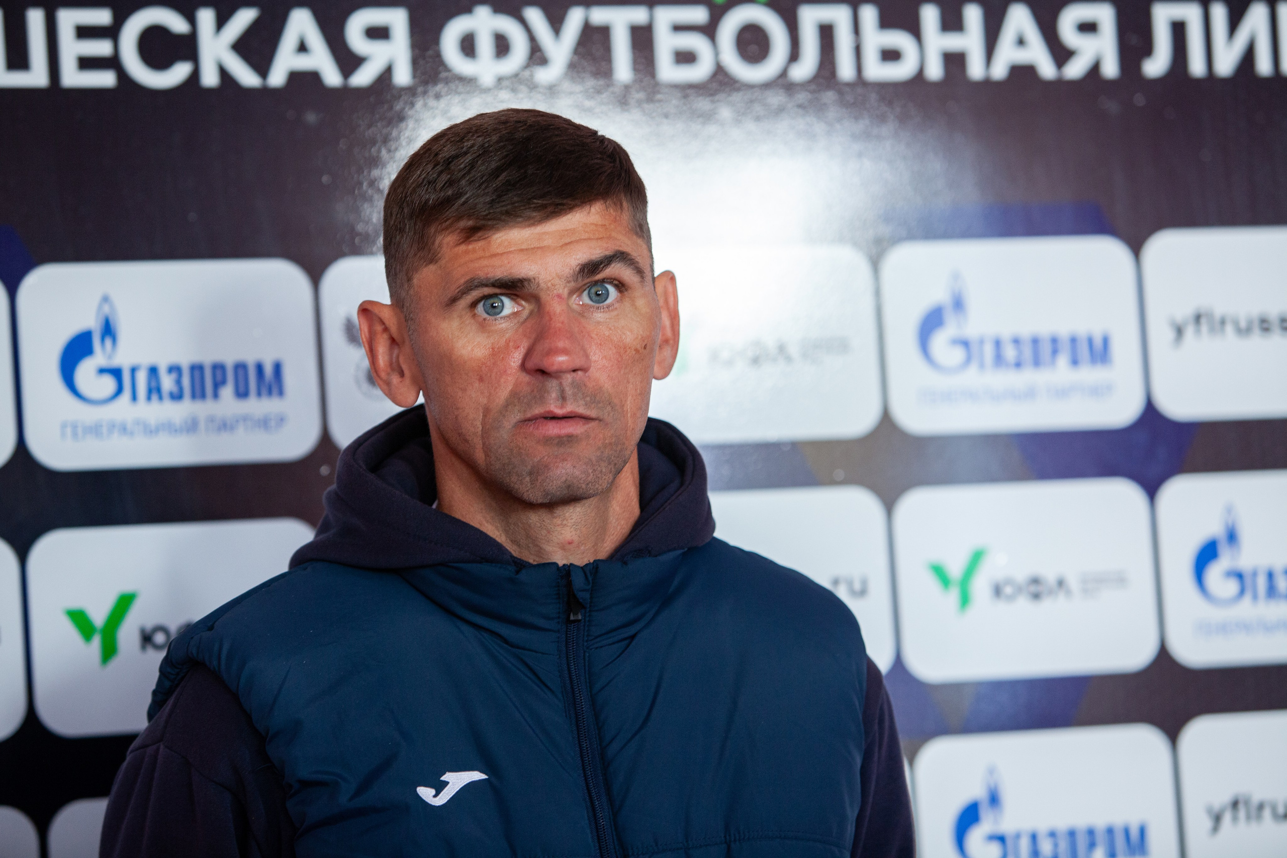 Матч юношеской футбольной лиги между командами СШ «Сахалин» и «СШОР № 1» (Комсомольск-на-Амуре). Кутузов Евгений Фотограф в Южно-Сахалинске