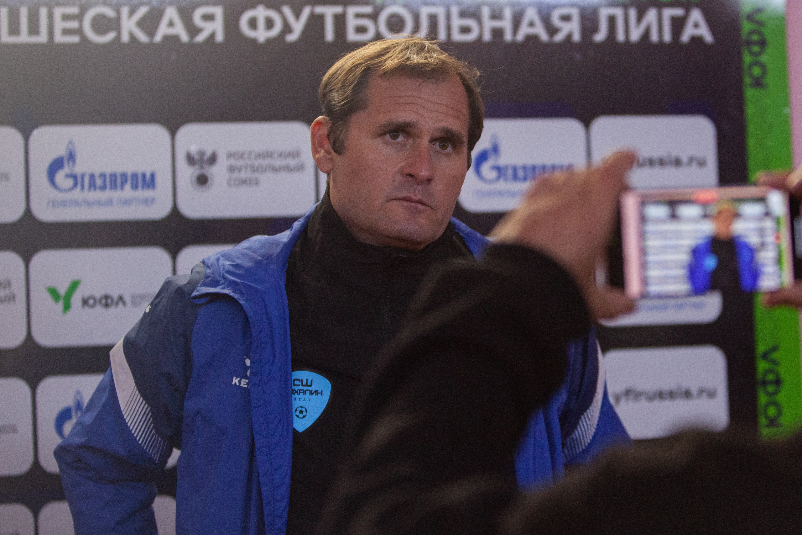 Матч юношеской футбольной лиги между командами СШ «Сахалин» и «СШОР № 1» (Комсомольск-на-Амуре) (U-18). Кутузов Евгений Фотограф в Южно-Сахалинске