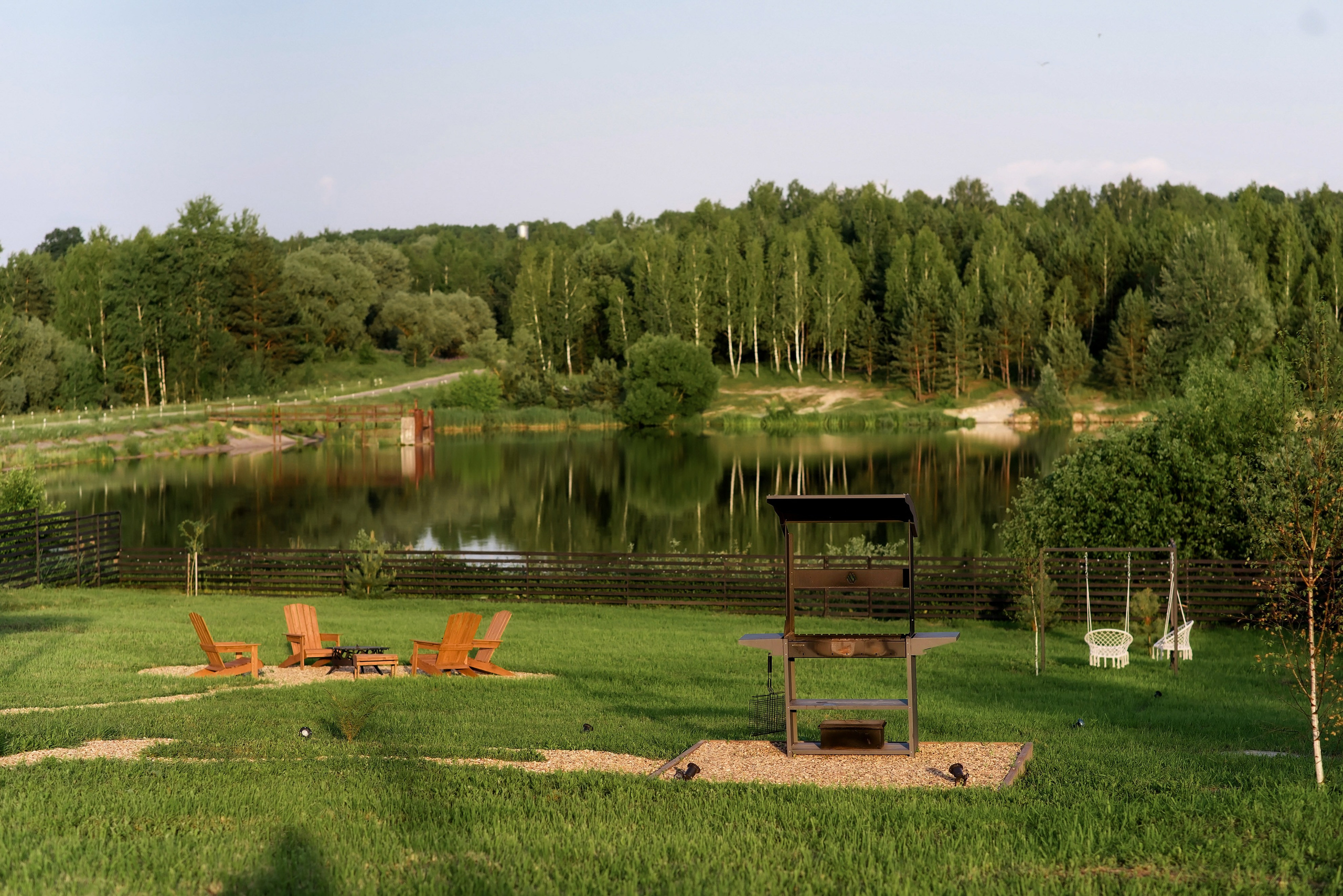 Глэмпинг. Аренда дома для отдыха в Брянске. Банный чан, зона BBQ. Дом на озере в Брянске. Отдых Брянск