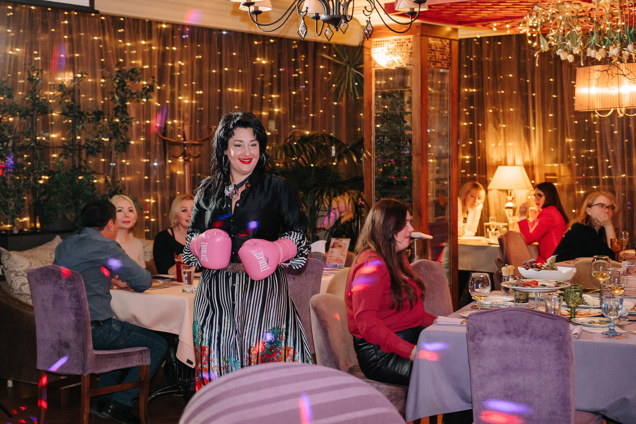 Ресторан Веранда. Бабий бунт. Фотограф Валерия Голубева (Миронова)