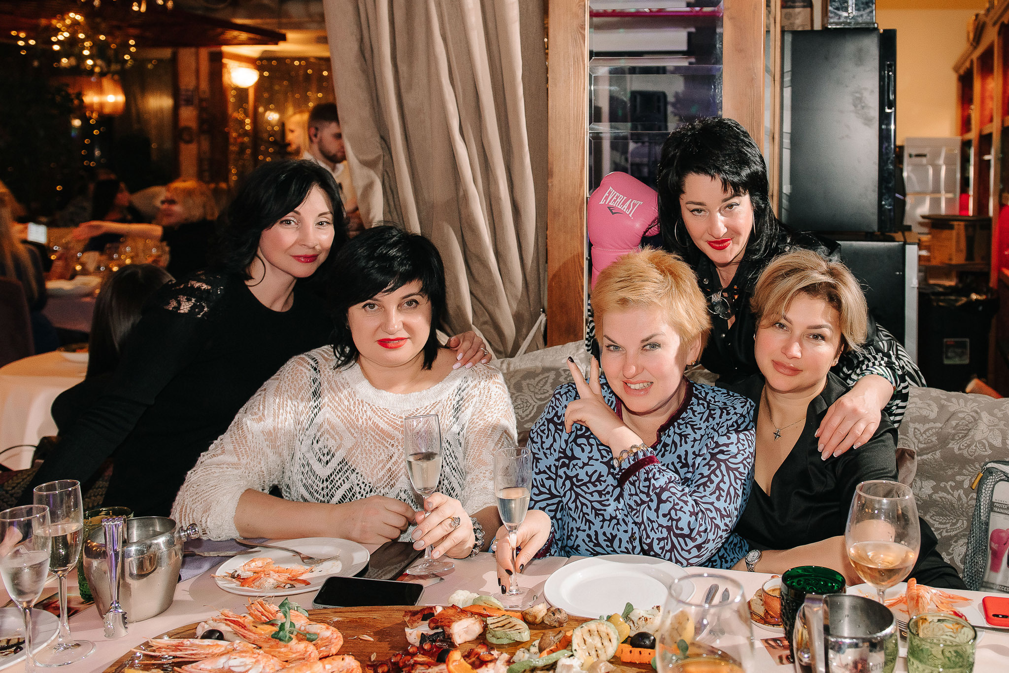 Ресторан Веранда. Бабий бунт. Фотограф Валерия Голубева (Миронова)