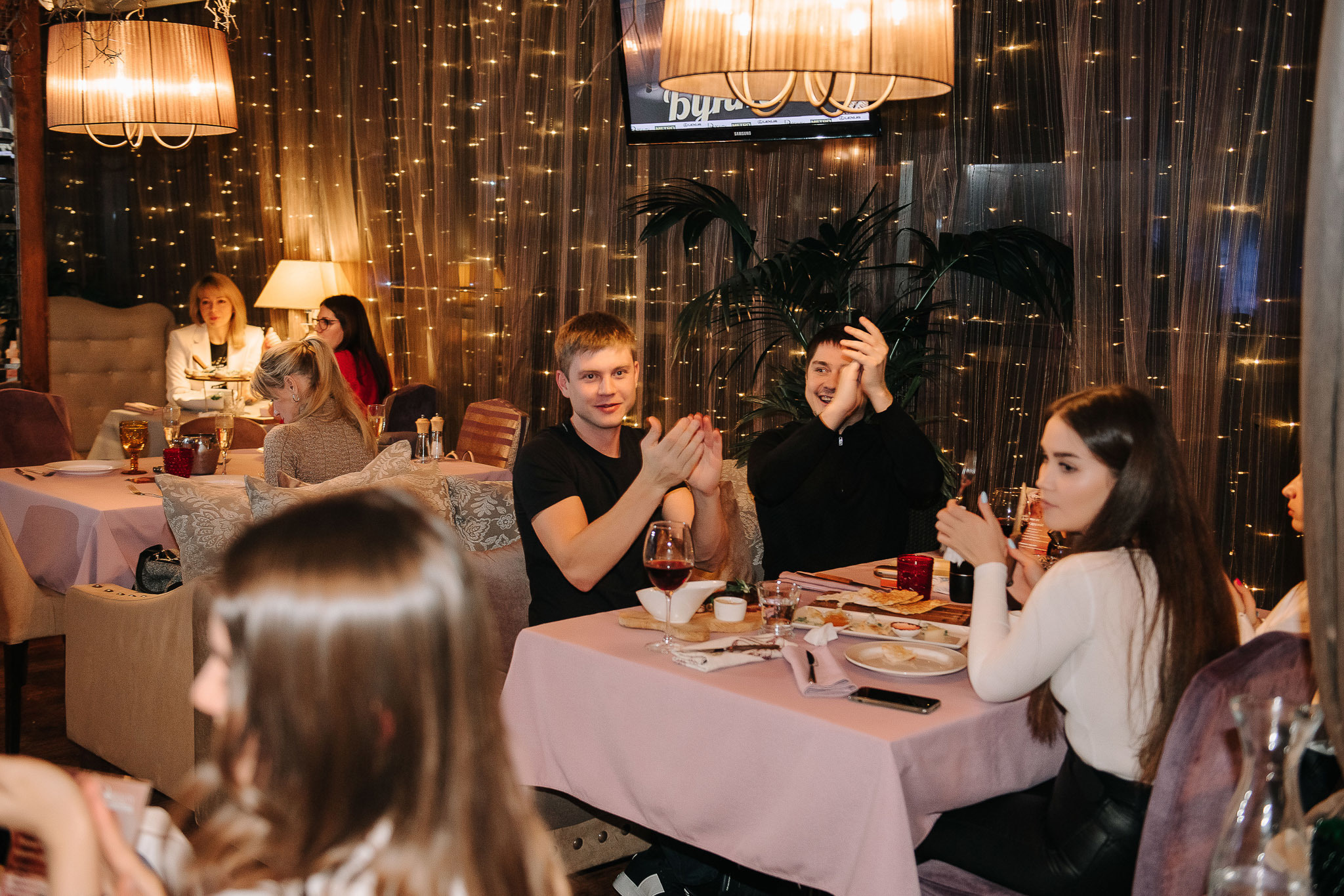 Ресторан Веранда. Бабий бунт. Фотограф Валерия Голубева (Миронова)