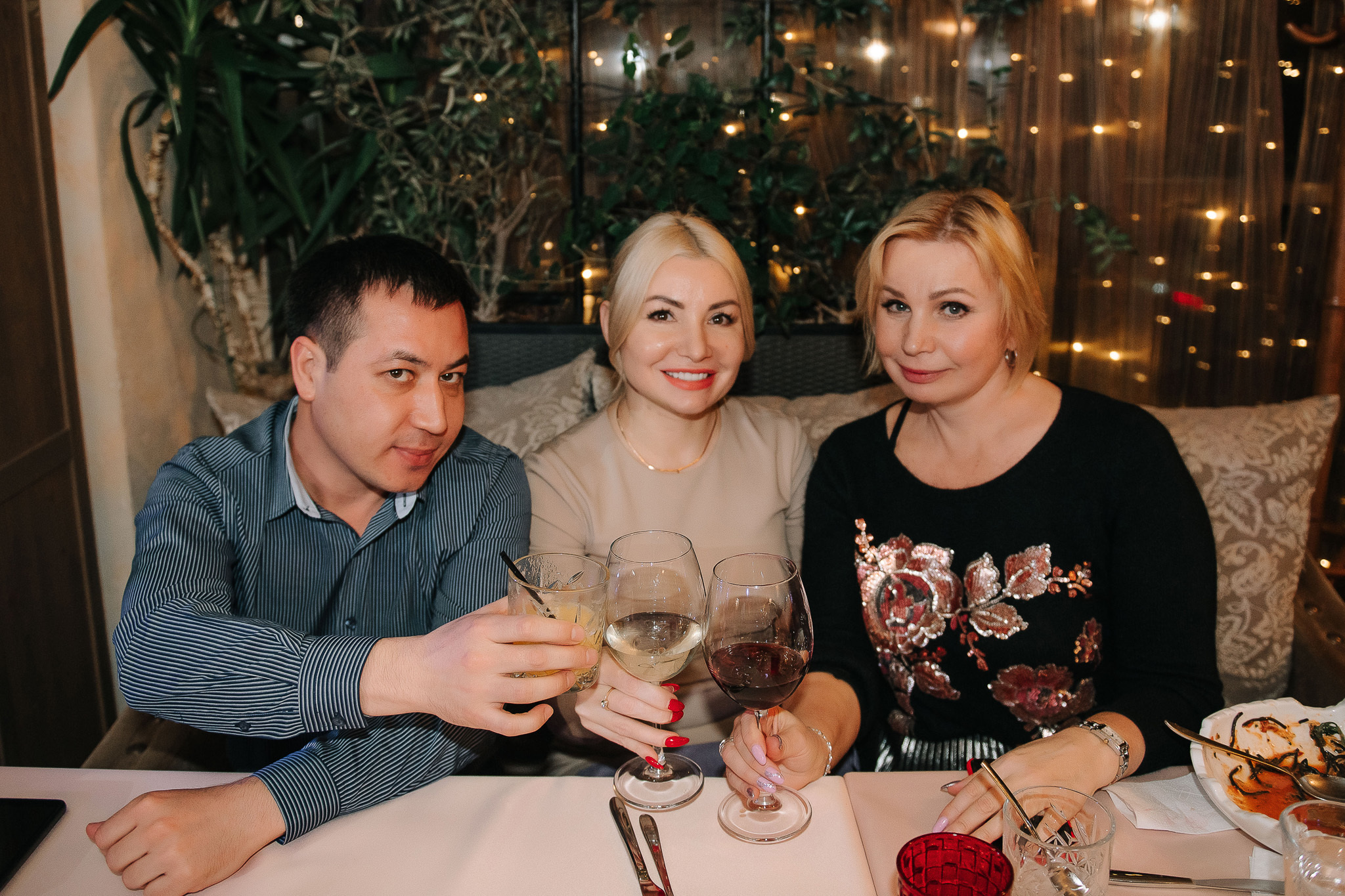 Ресторан Веранда. Бабий бунт. Фотограф Валерия Голубева (Миронова)