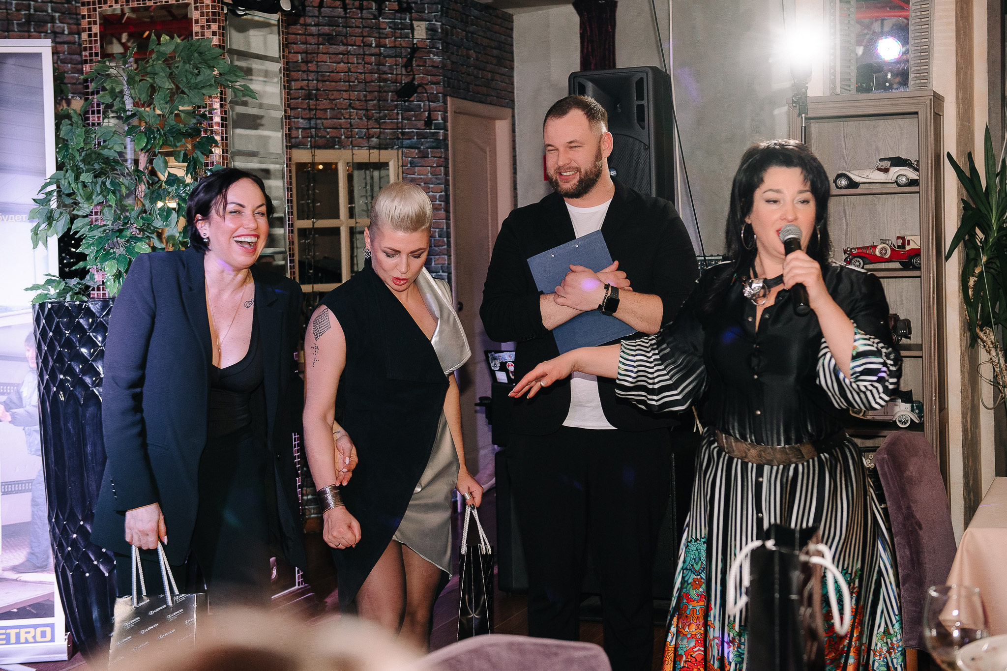 Ресторан Веранда. Бабий бунт. Фотограф Валерия Голубева (Миронова)