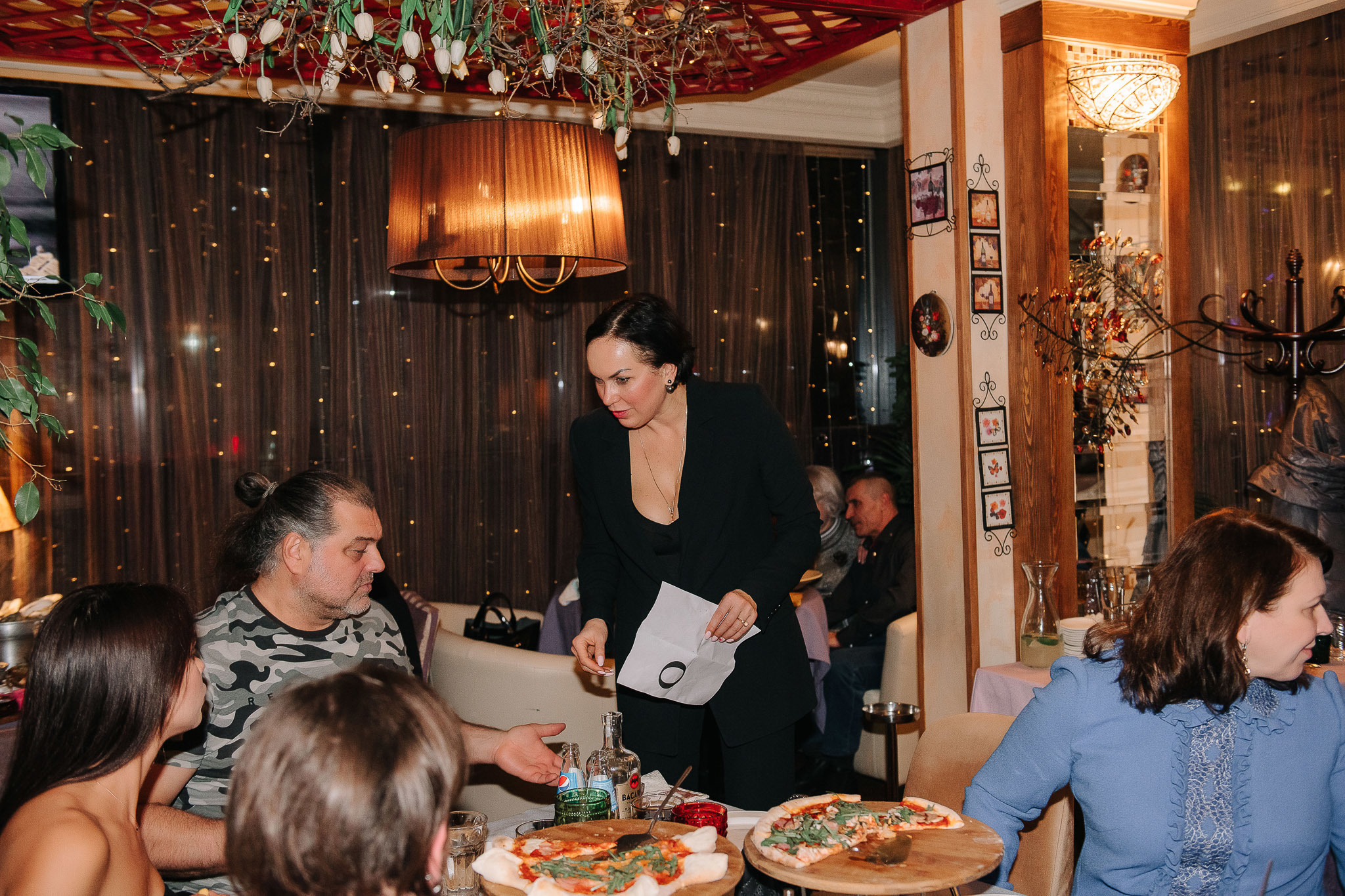 Ресторан Веранда. Бабий бунт. Фотограф Валерия Голубева (Миронова)