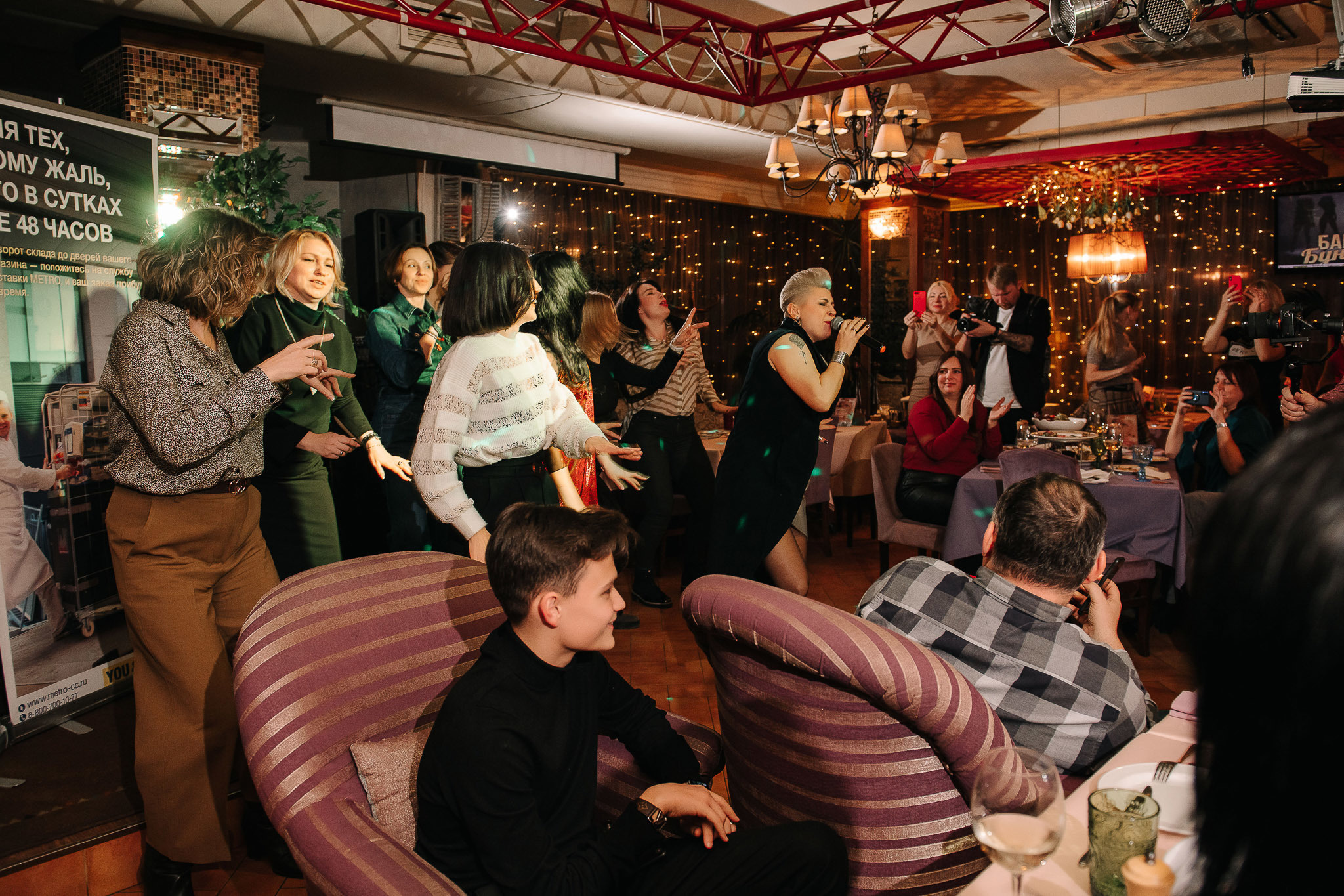 Ресторан Веранда. Бабий бунт. Фотограф Валерия Голубева (Миронова)