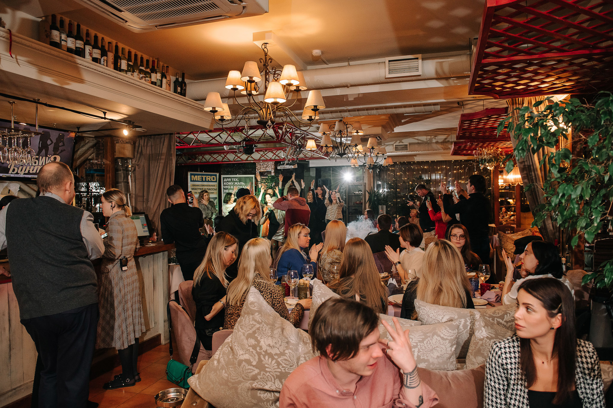 Ресторан Веранда. Бабий бунт. Фотограф Валерия Голубева (Миронова)