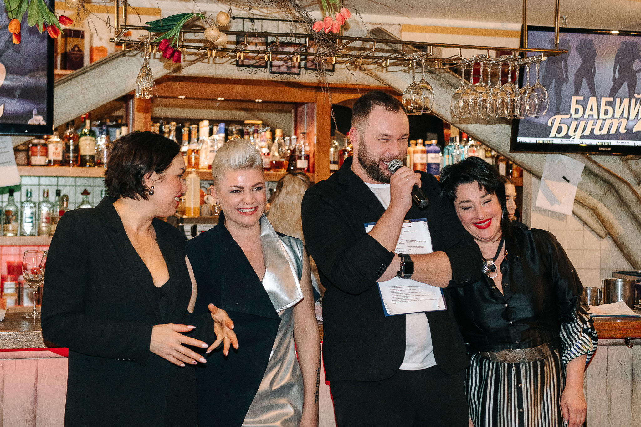 Ресторан Веранда. Бабий бунт. Фотограф Валерия Голубева (Миронова)