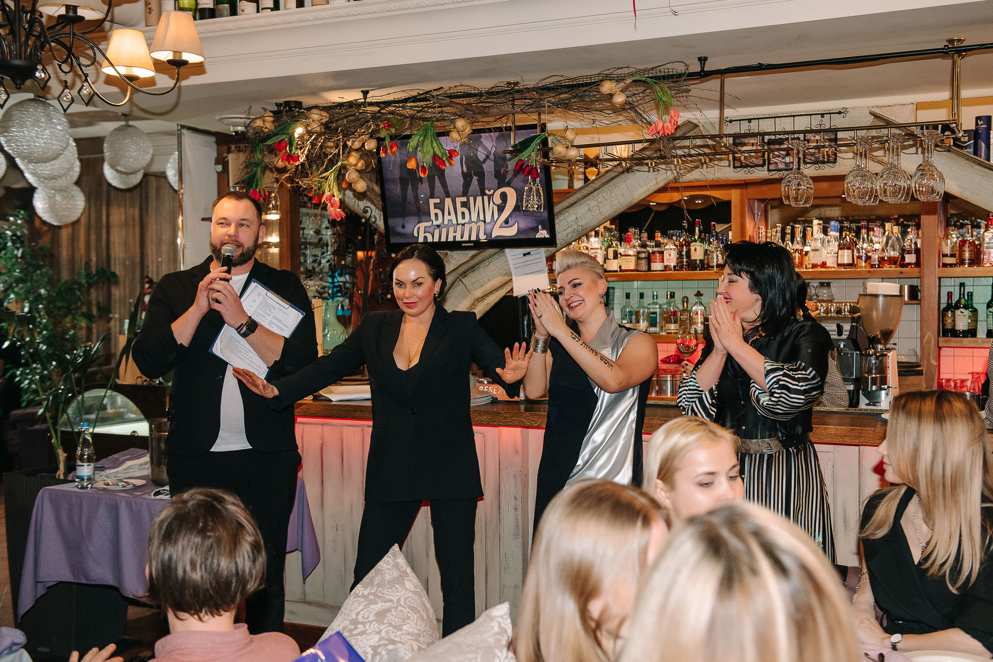 Ресторан Веранда. Бабий бунт. Фотограф Валерия Голубева (Миронова)