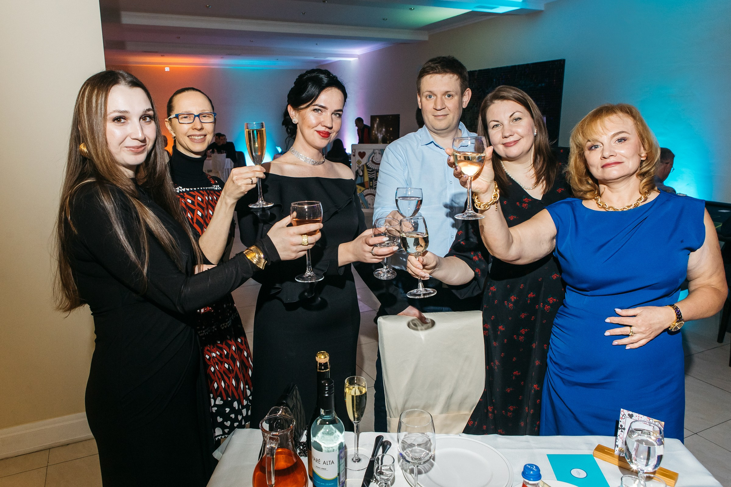 Хороший репортажный фотограф на корпоратив в Питере