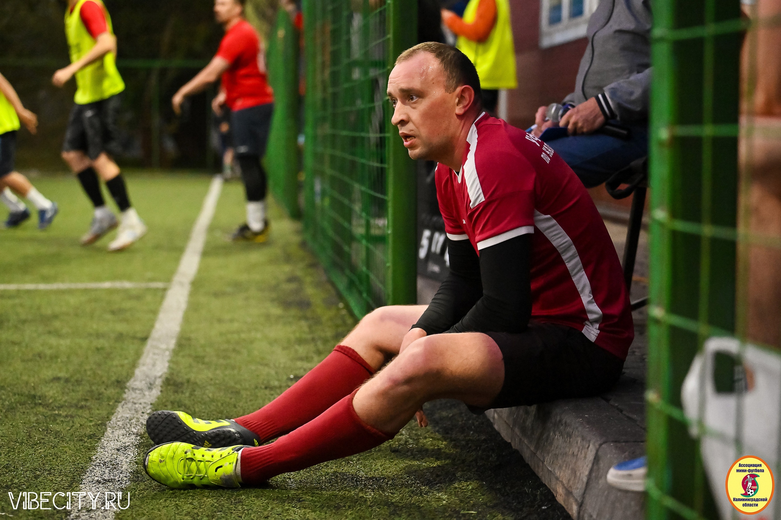 ИГРЫ МИНИ-ФУТБОЛЬНОЙ И КОРПОРАТИВНОЙ ЛИГИ. VIBECITY.RU Вайб Сити Ру Фоторепортажи Фотоотчеты Калининград