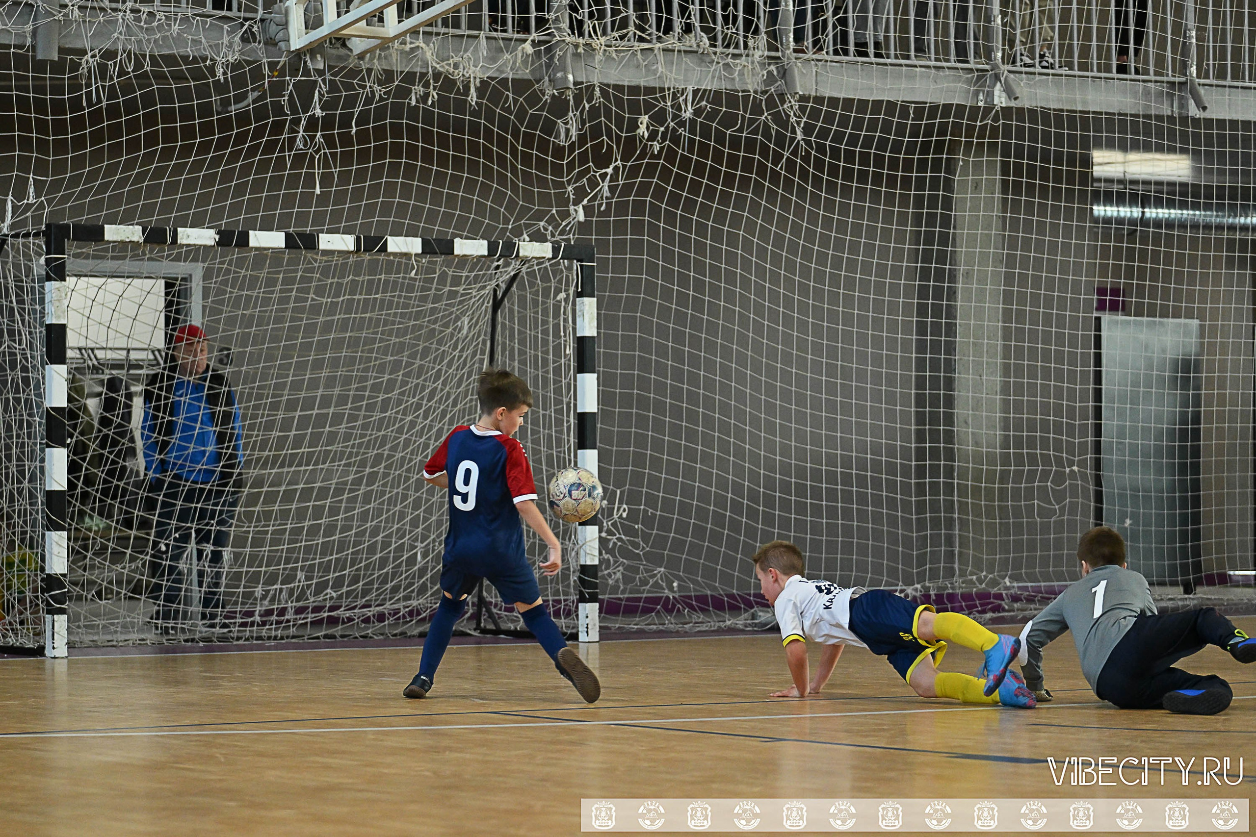 БАЛТИЙСКАЯ ЛИГА ПО ФУТЗАЛУ U10. VIBECITY.RU Вайб Сити Ру Фоторепортажи Фотоотчеты Калининград
