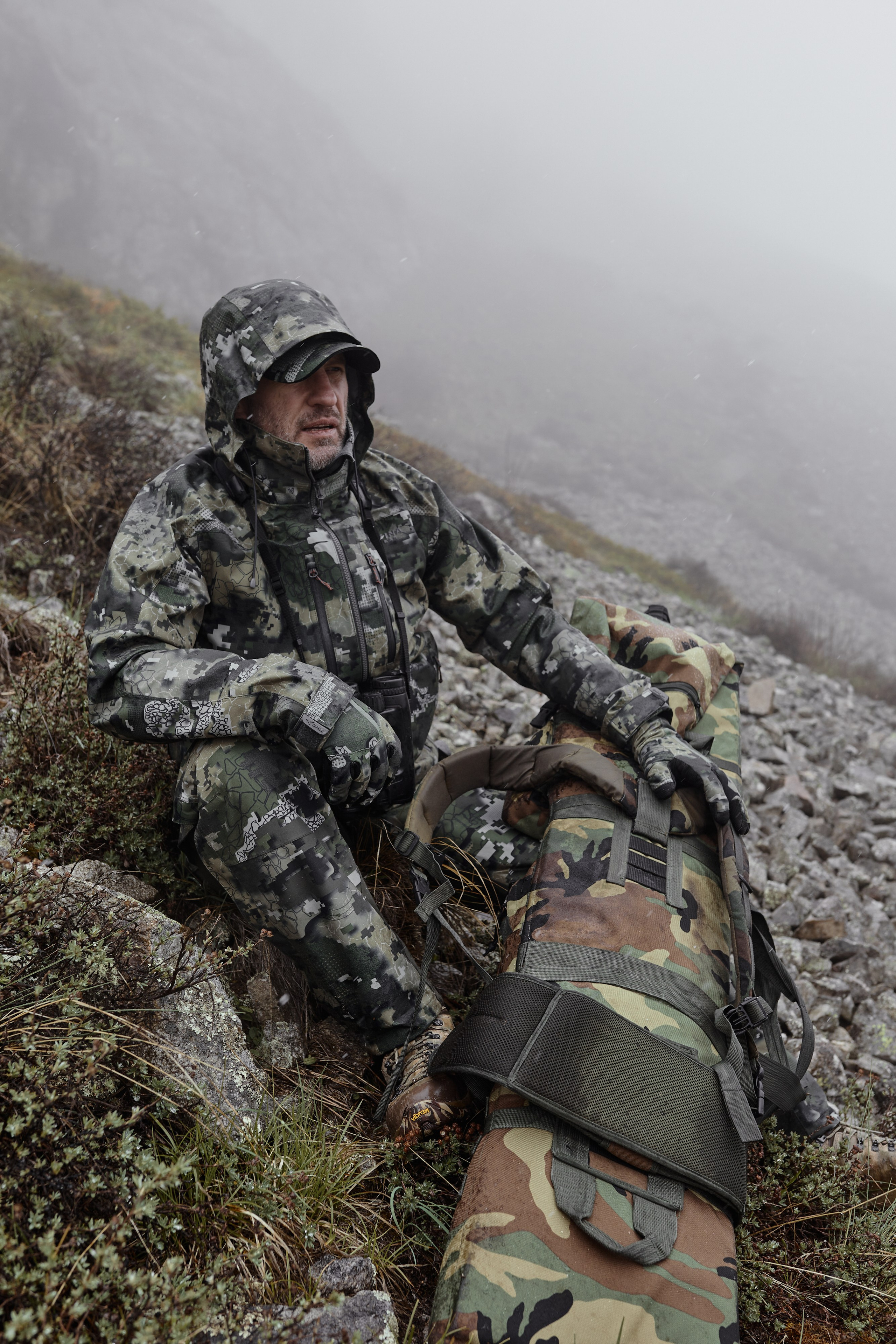 Съемка для бренда охотничьей одежды под ключ. Фотограф Продюсер в горах КБР / Москва Нальчик Горы
