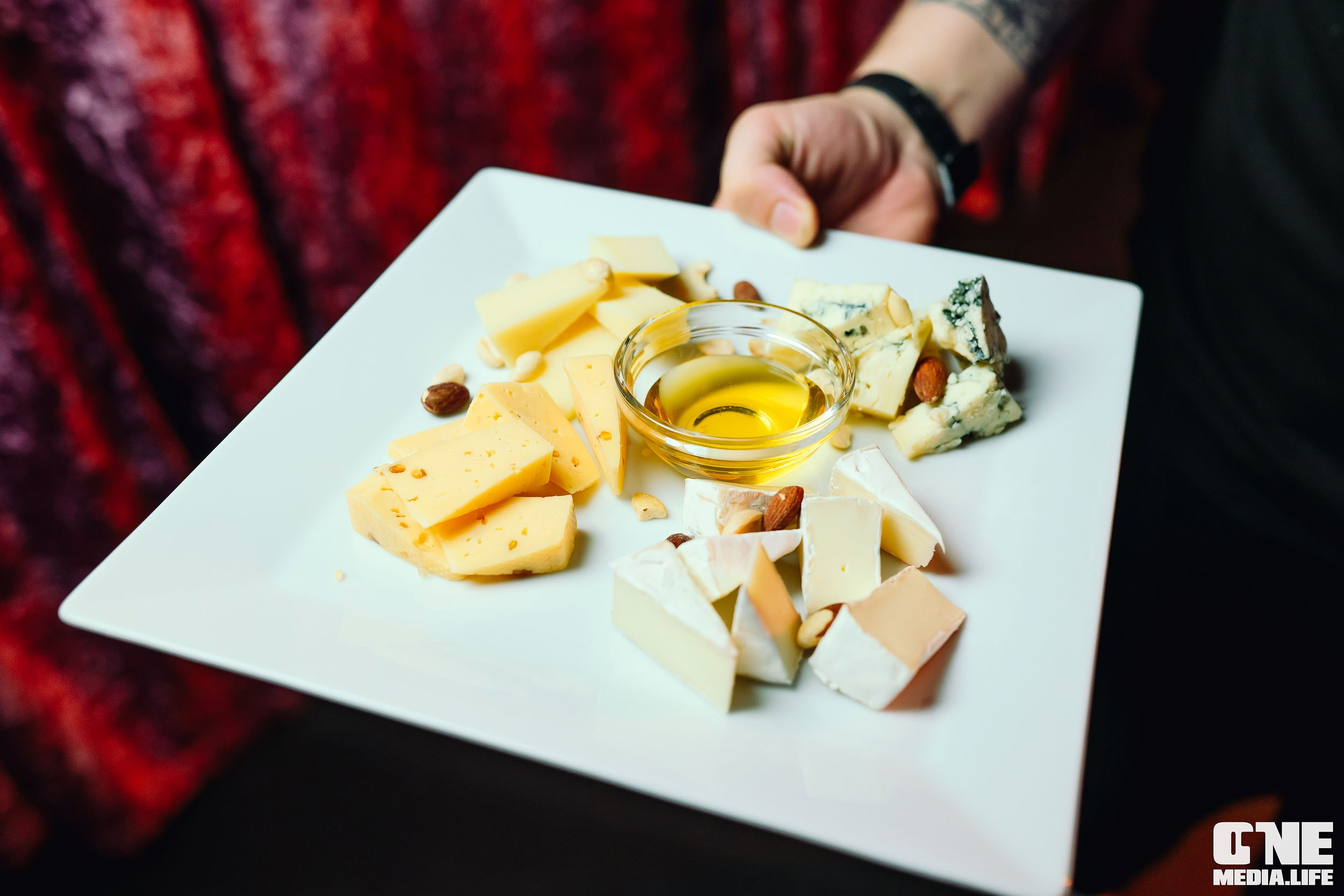 Фоторепортаж из караоке-клуба Эйфория. One Media Life: фоторепортажи, фотоотчеты с мероприятий и заведений