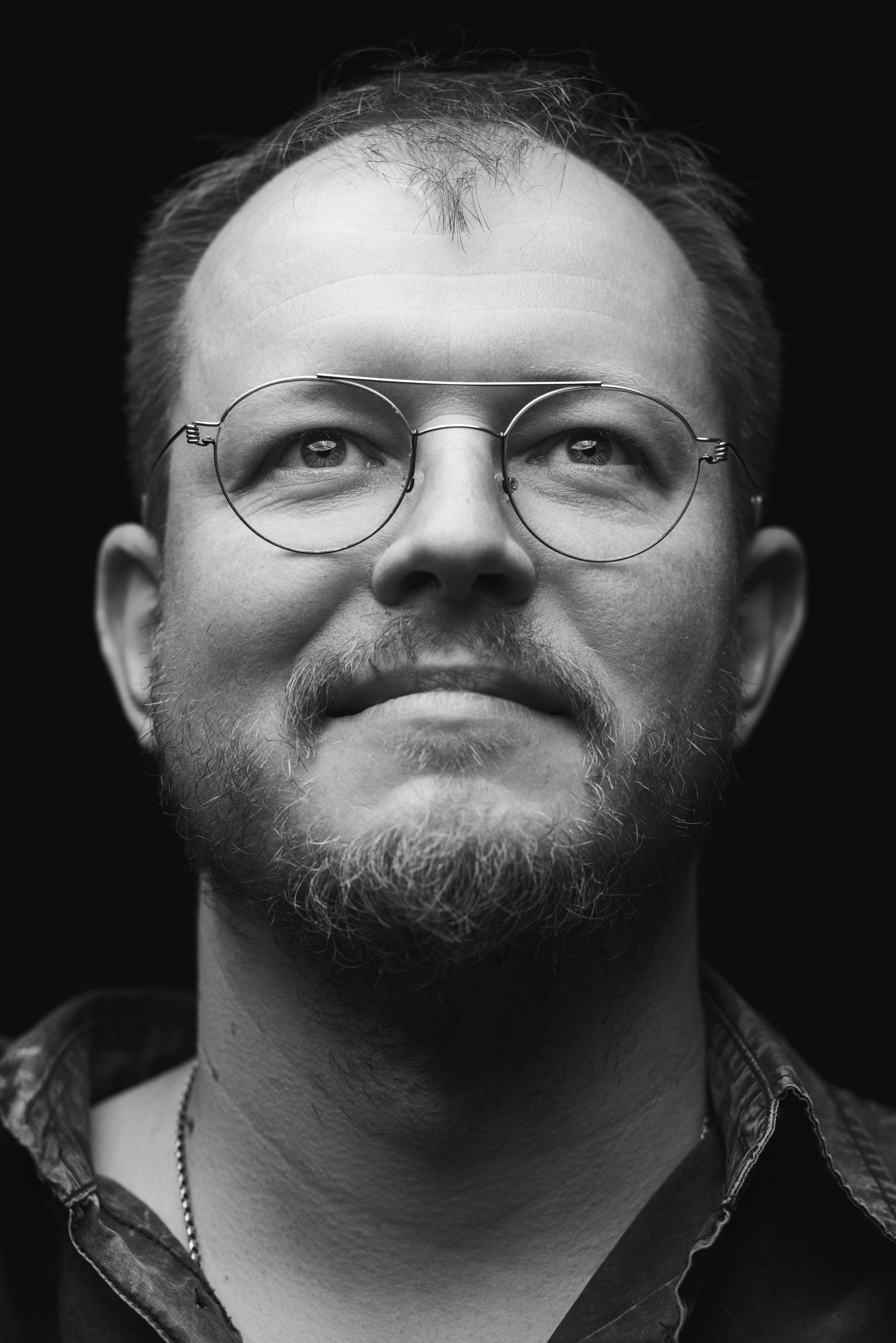 Деловой портрет, бизнес фотосессии в Москве. Репортажный фотограф в Москве Измалков Артем