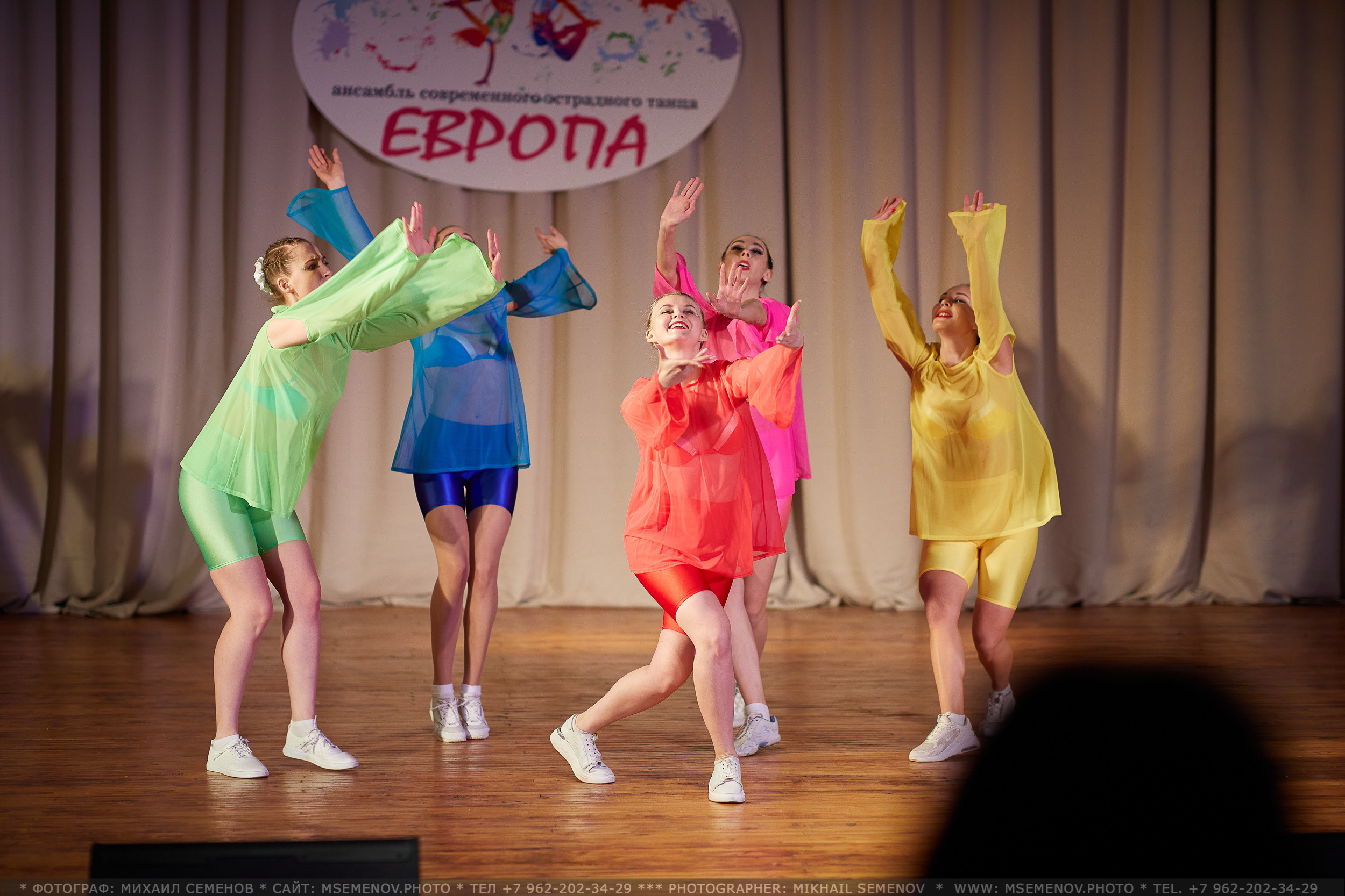 АНОНС фоторепортаж Концерта ансамбля «ЕВРОПА». Photographer for business Mikhail Semenov. Aqua photo studio, photo school