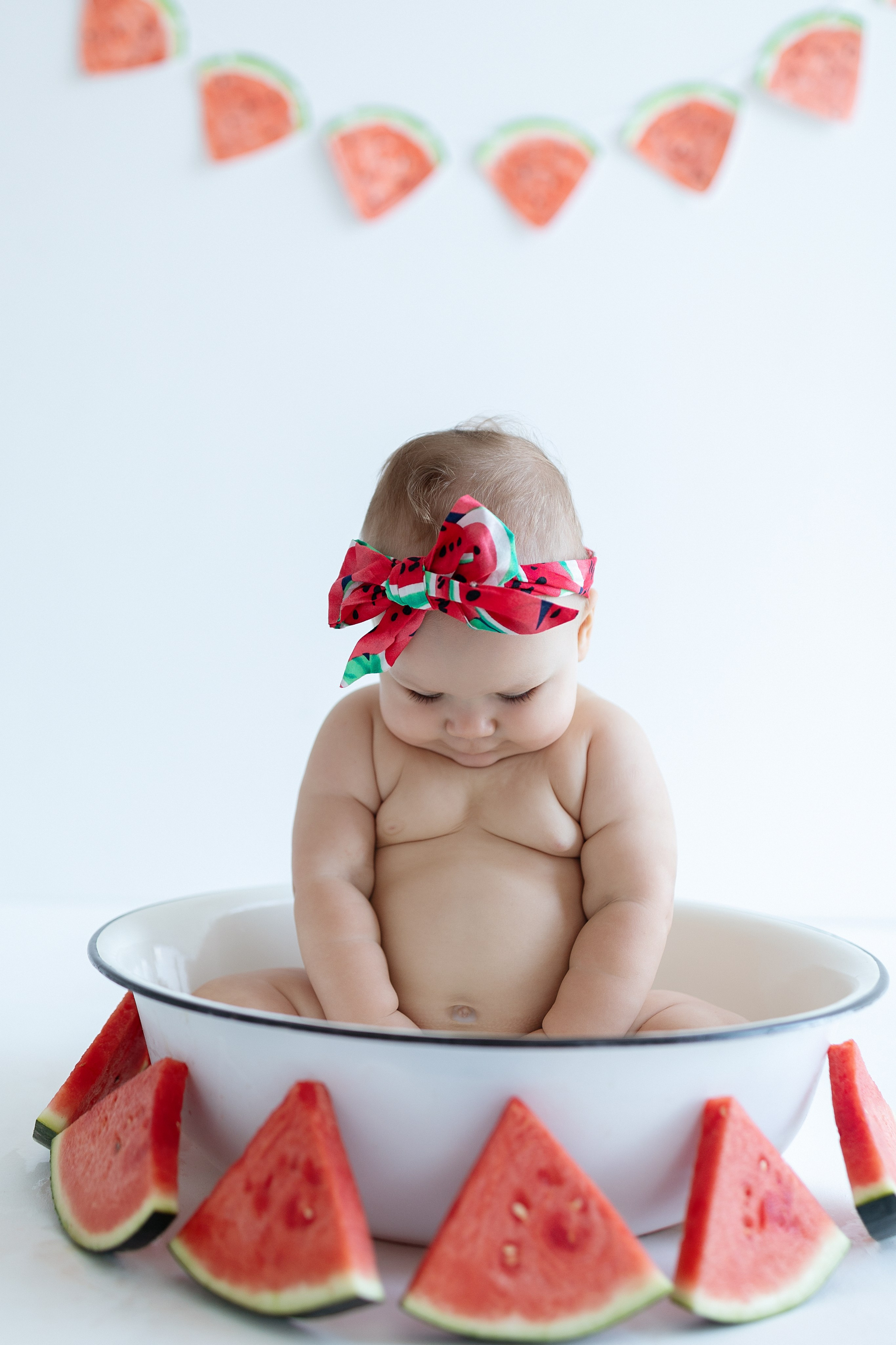 Милаша и арбузы. Фотограф на годик Хабаровск Детский и семейный фотограф в Хабаровске Юлия Матвиенко