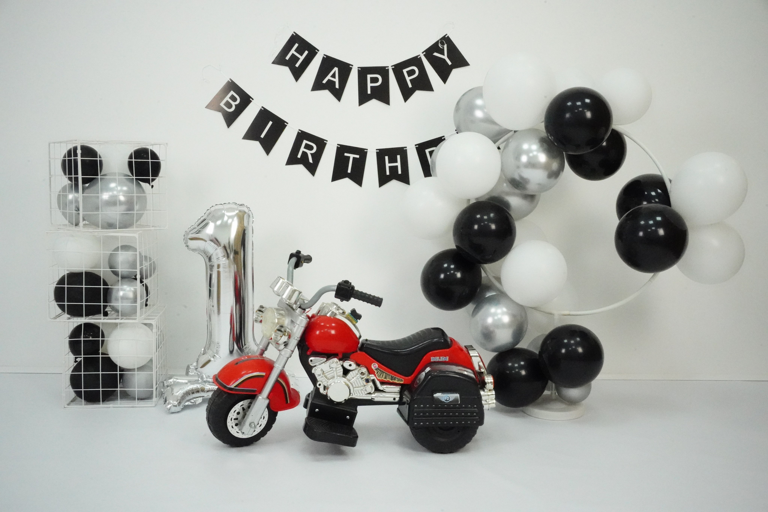 Наши Новые Фотозоны. Детская Фотостудия ГОДОВАСИКИ в Санкт-Петербурге фотосесия на годик