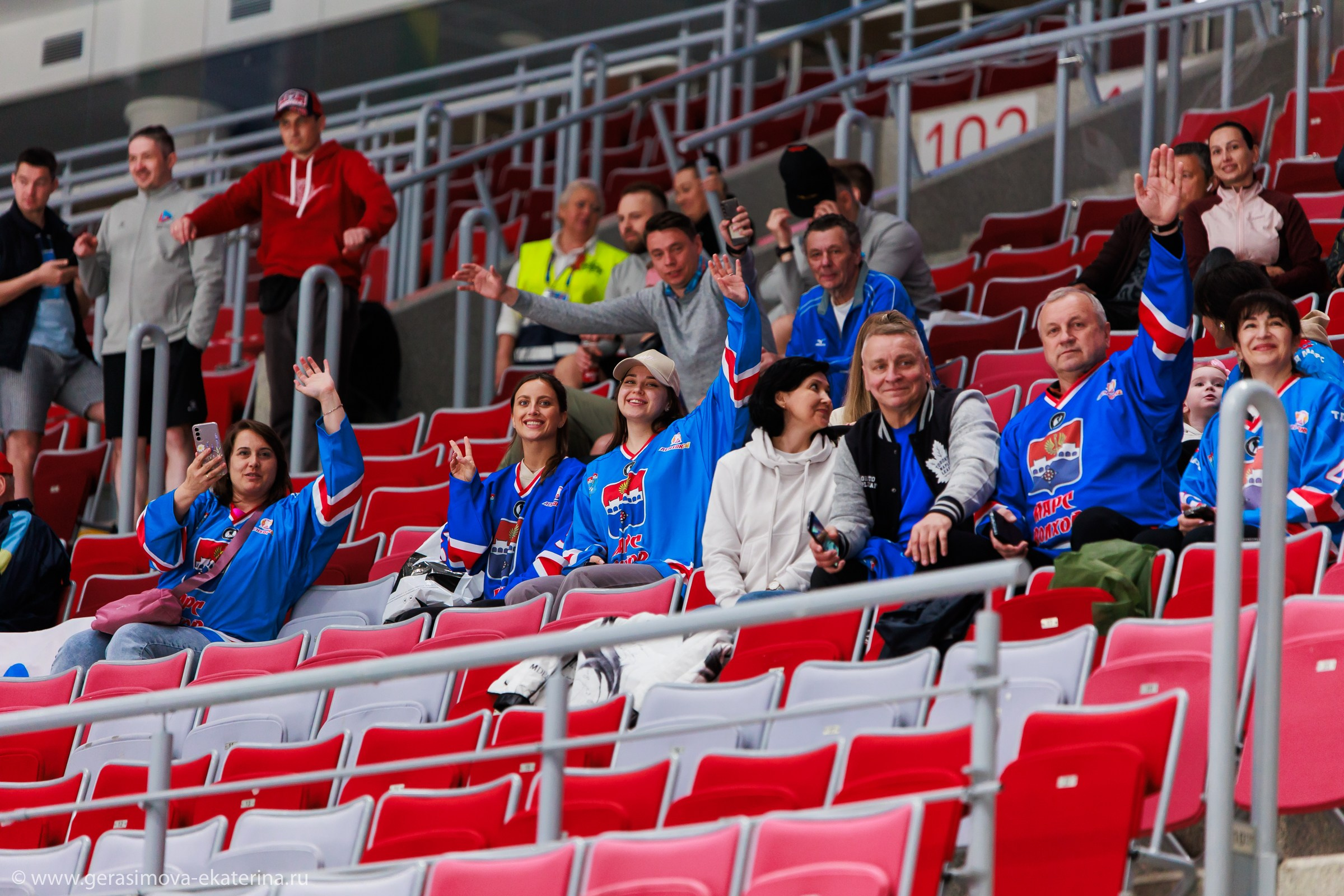 13 Ночная Лига 2024 — фестиваль хоккея. Фотограф Лодейное Поле Екатерина Герасимова в Санкт-Петербурге и Лен. области