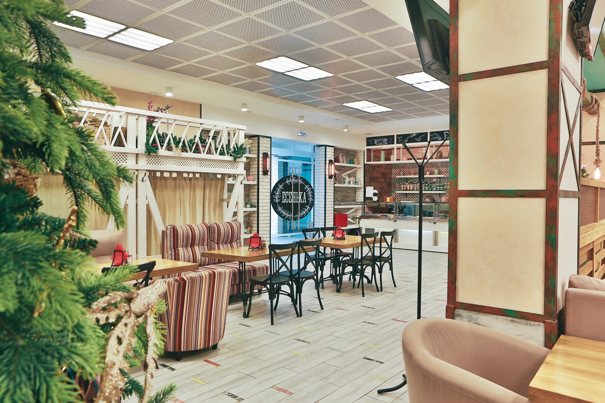 Трапезная «Есенька». Фотограф в Оренбурге. Профессиональный фотограф