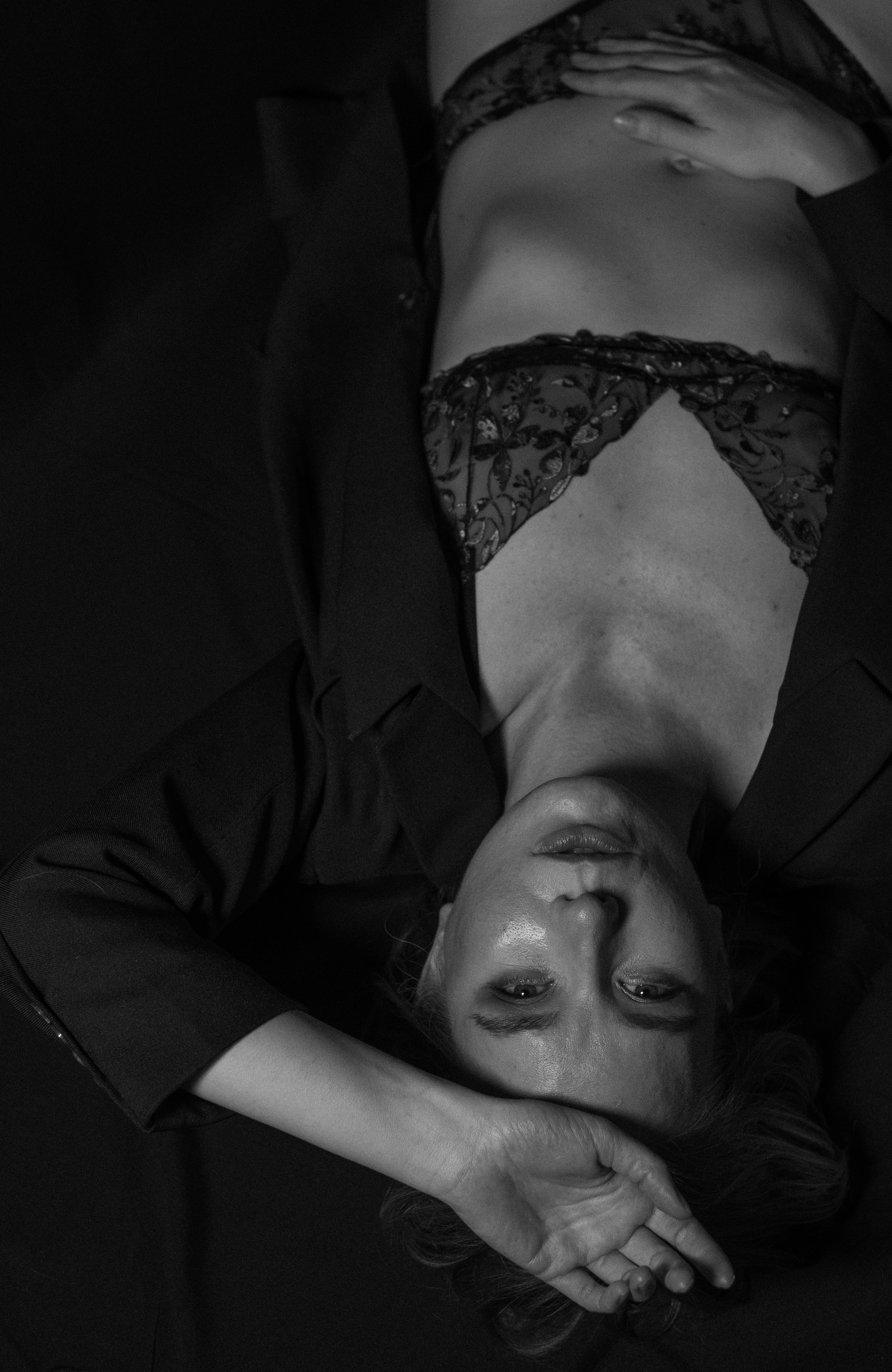 женский фотограф, чувственные фотографии, лайфстайл фотограф, семейный фотограф, чувственный фотограф, репортажная фотосъёмка фотосессия репортажка бэкстейдж, женский портрет, ню, фотоистории