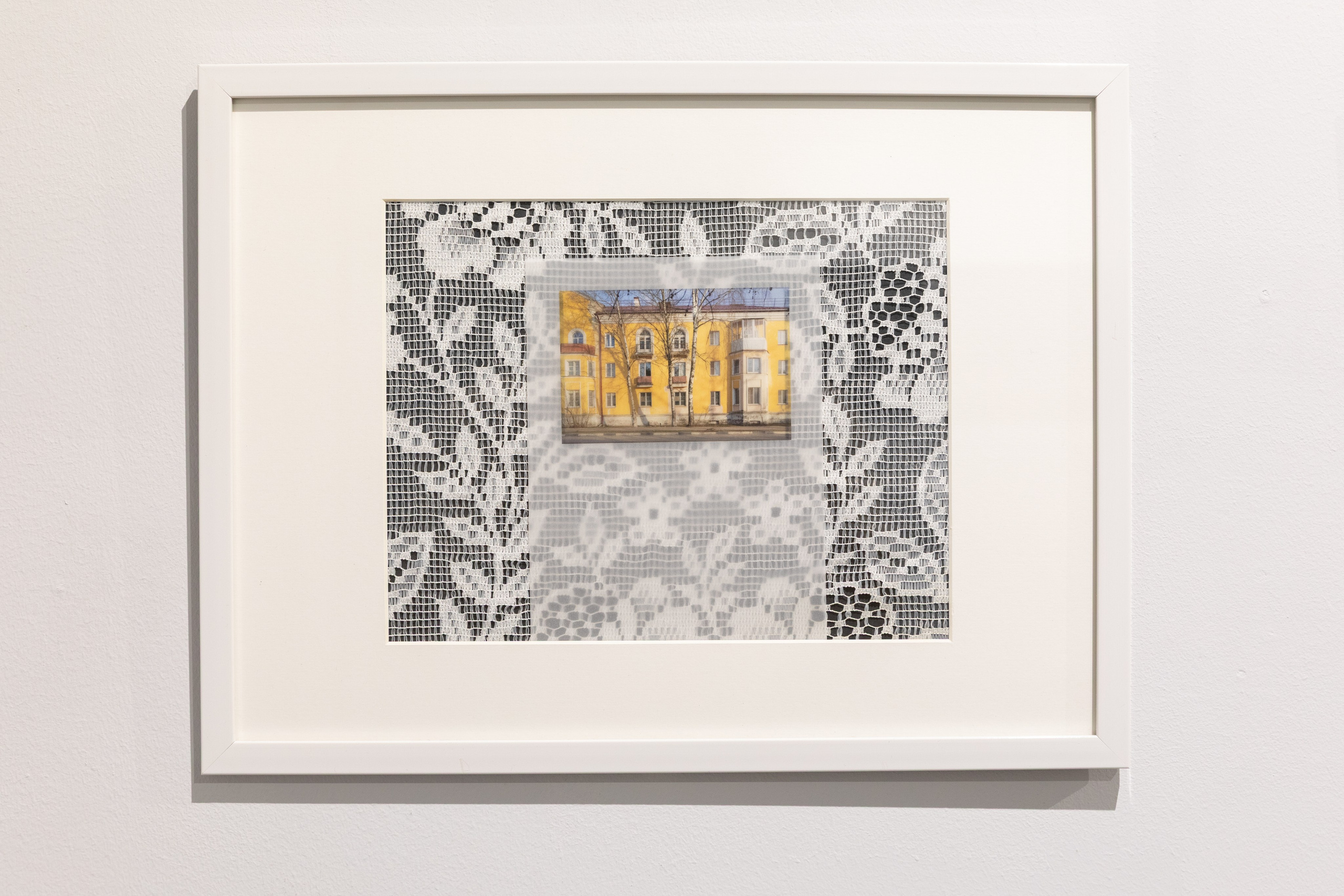 Проект о старых домах. Занавешенное окно. Tatiana Mishchenko