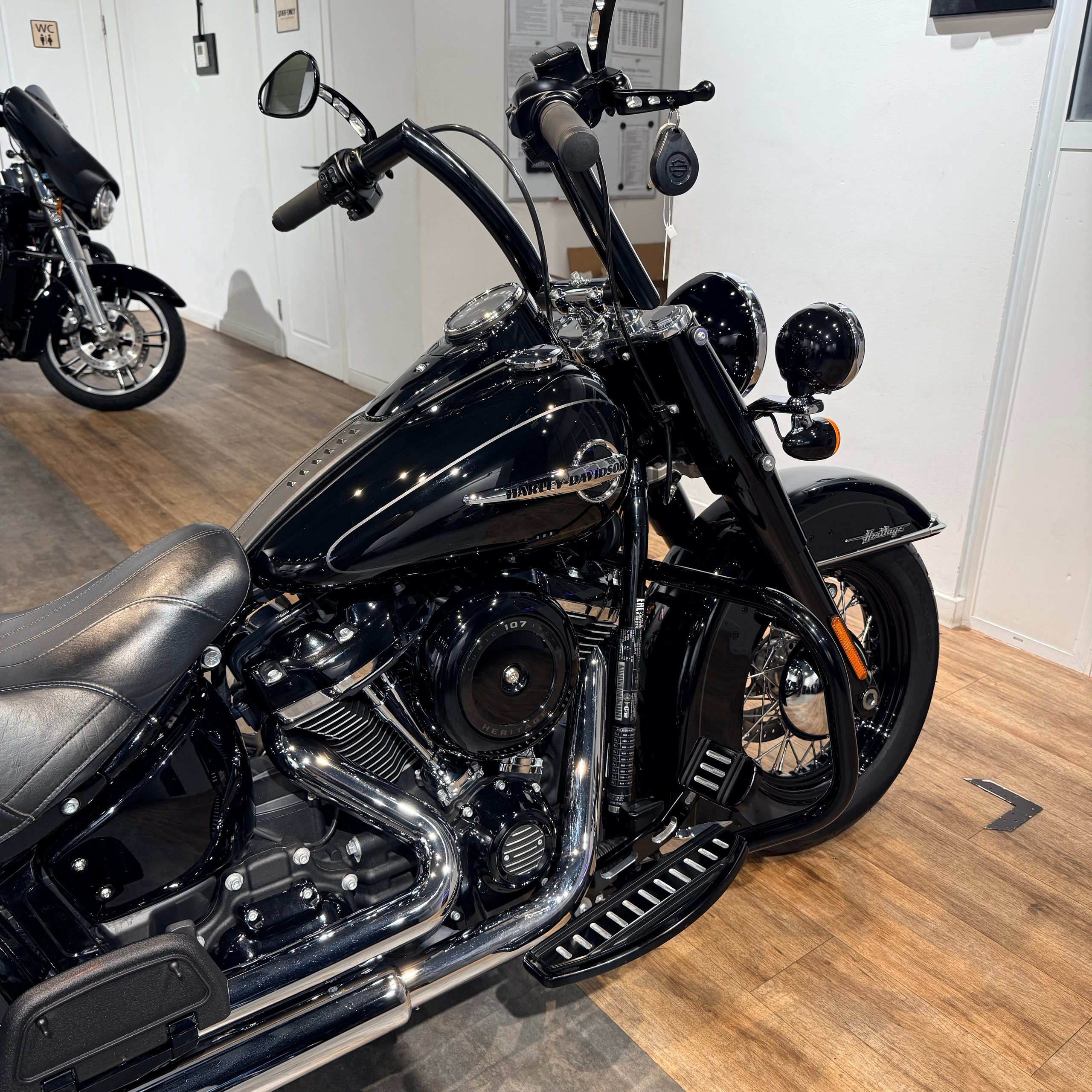 2018 Heritage 107 Black Bagger (VIN *5HD*4774). Hello Davidson, Москва. Только хорошие мотоциклы…