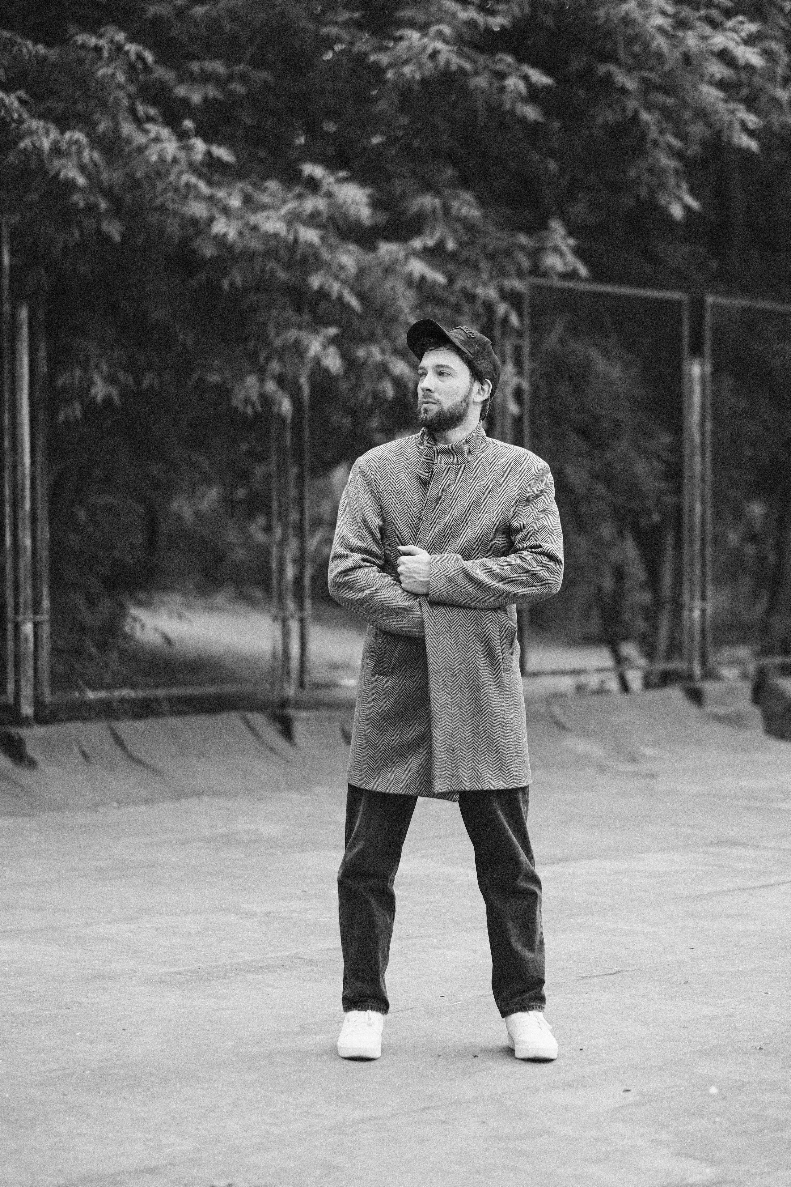 —Выходи, мы за гаражами!. Портретный фотограф в Новосибирске