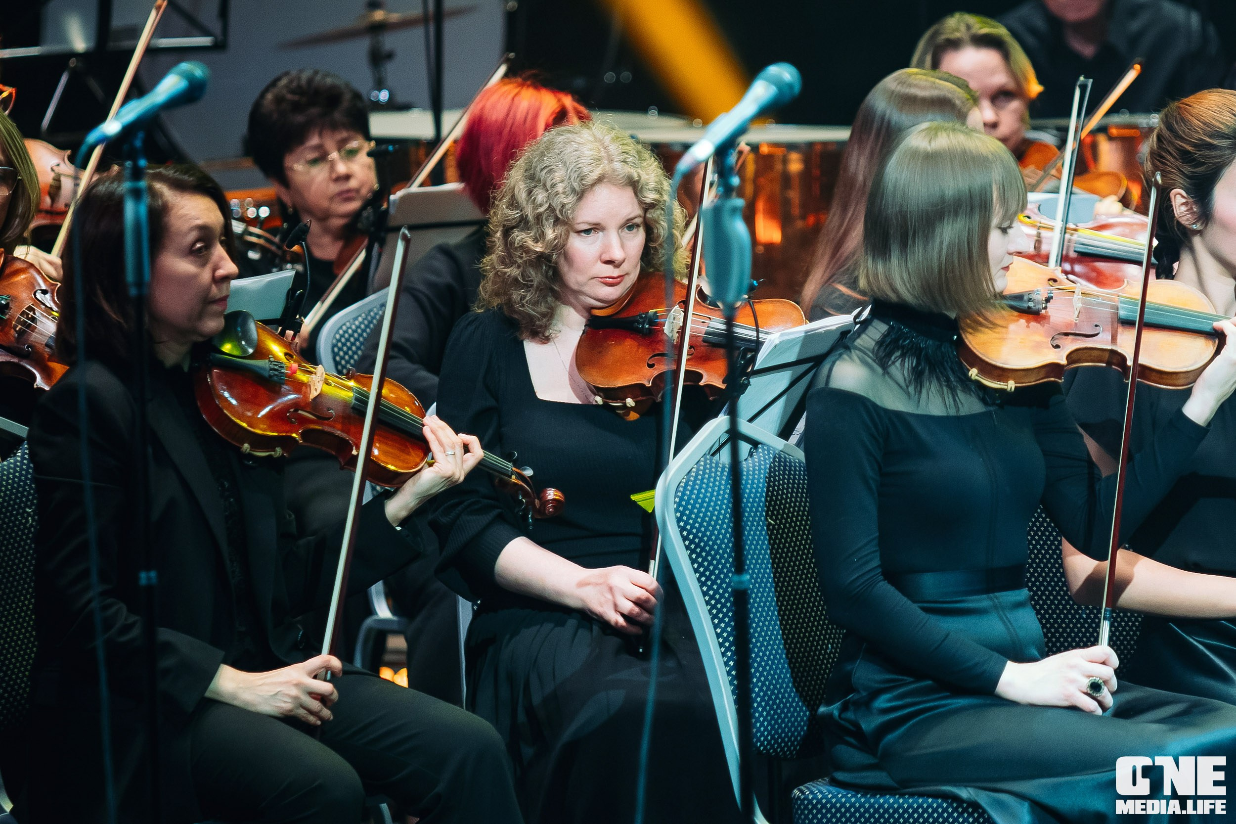 Концерт 8 марта в Янтарь холл. One Media Life: фоторепортажи, фотоотчеты с мероприятий и заведений