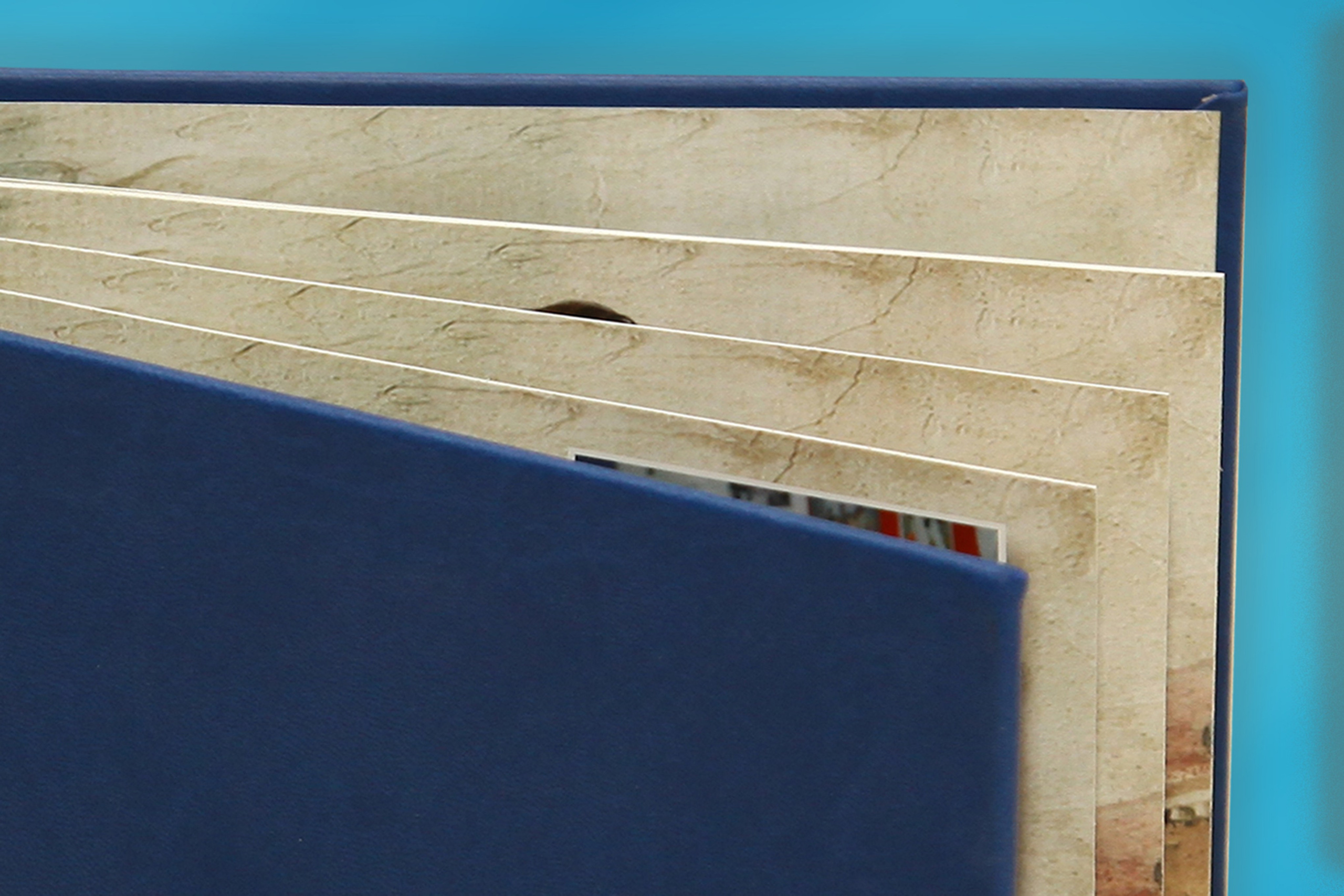 Внешний вид фотоальбомов. Выпускные альбомы.Школьный и спортивный фотограф в Москве