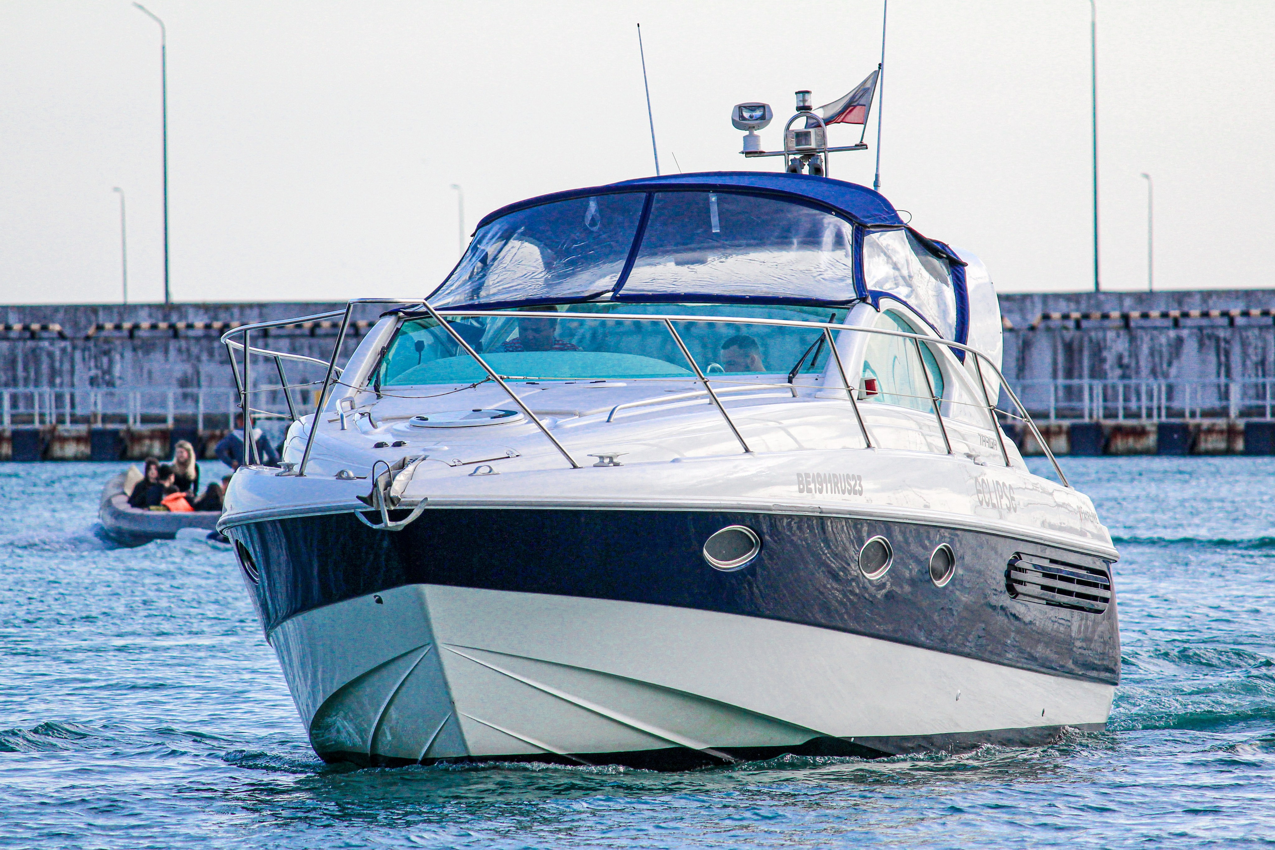 Катер Эклипс Аренда Яхты в Сочи Яхтанаморе YACHTNAMORE YACHTANAMORE
