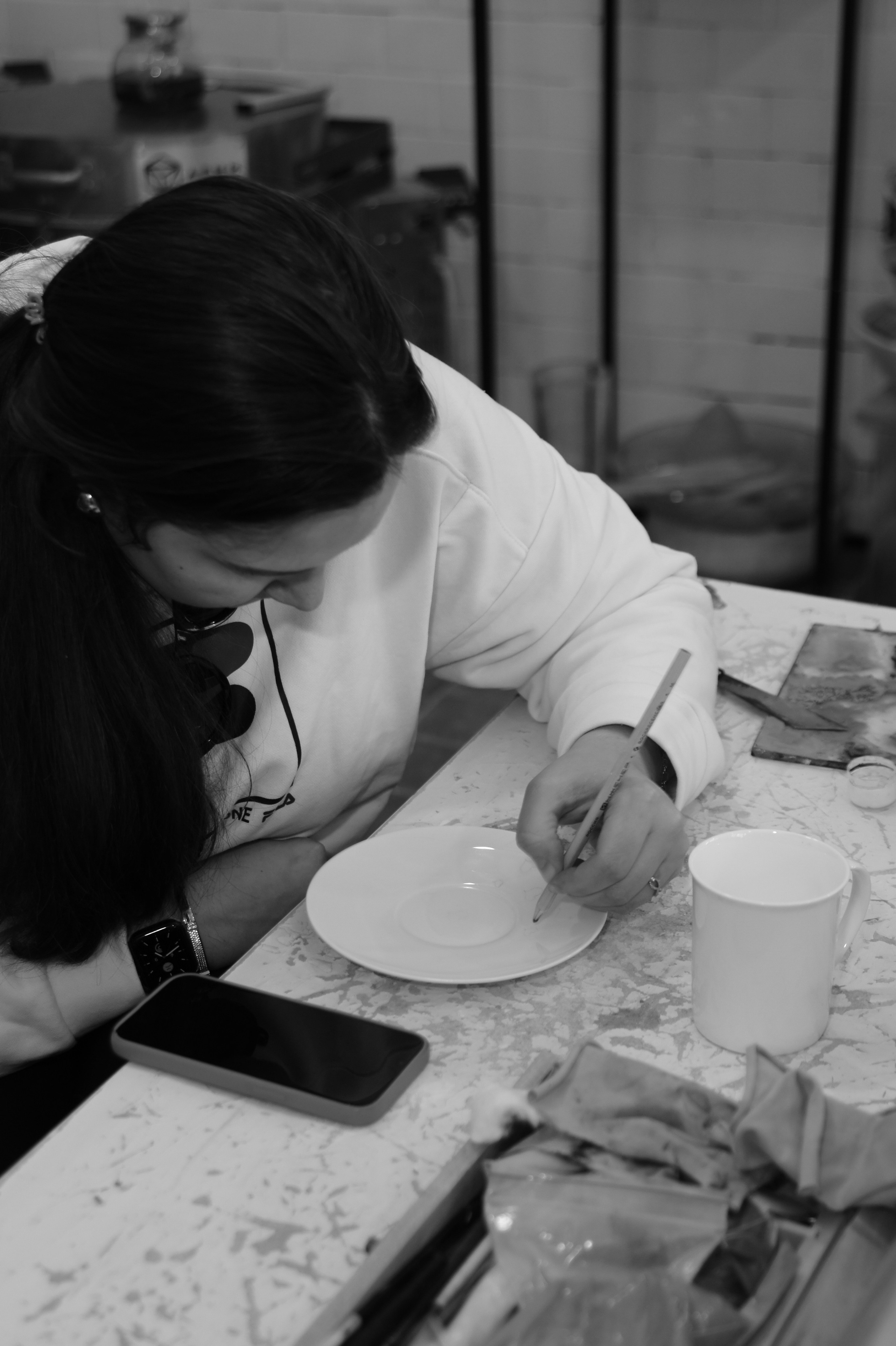 Мастерская у Нины Ковалевской. Фотограф Егор Целнаков