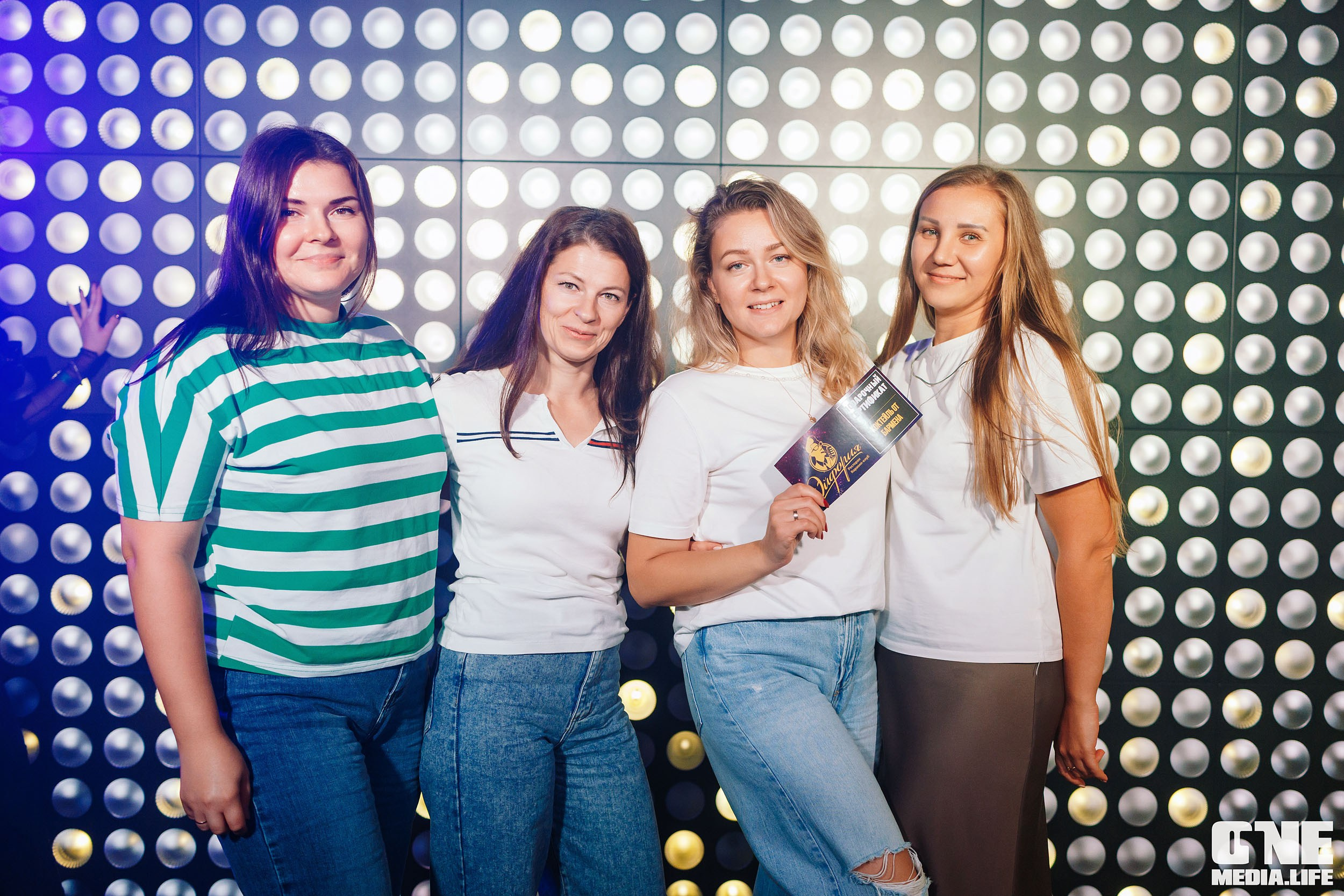 Фоторепортаж из караоке-клуба Эйфория. One Media Life: фоторепортажи, фотоотчеты с мероприятий и заведений