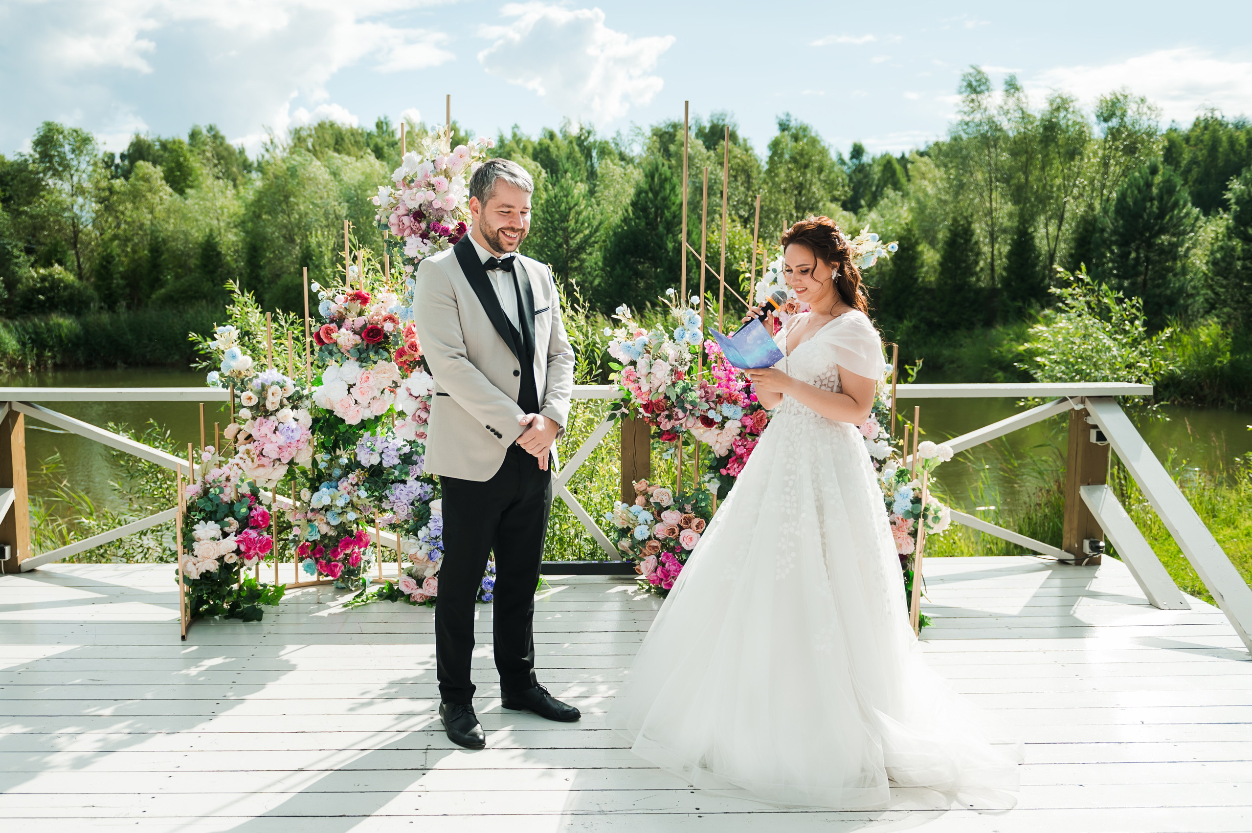 Команда мини-отеля «Таежный». Организация свадеб под ключ в Раменском