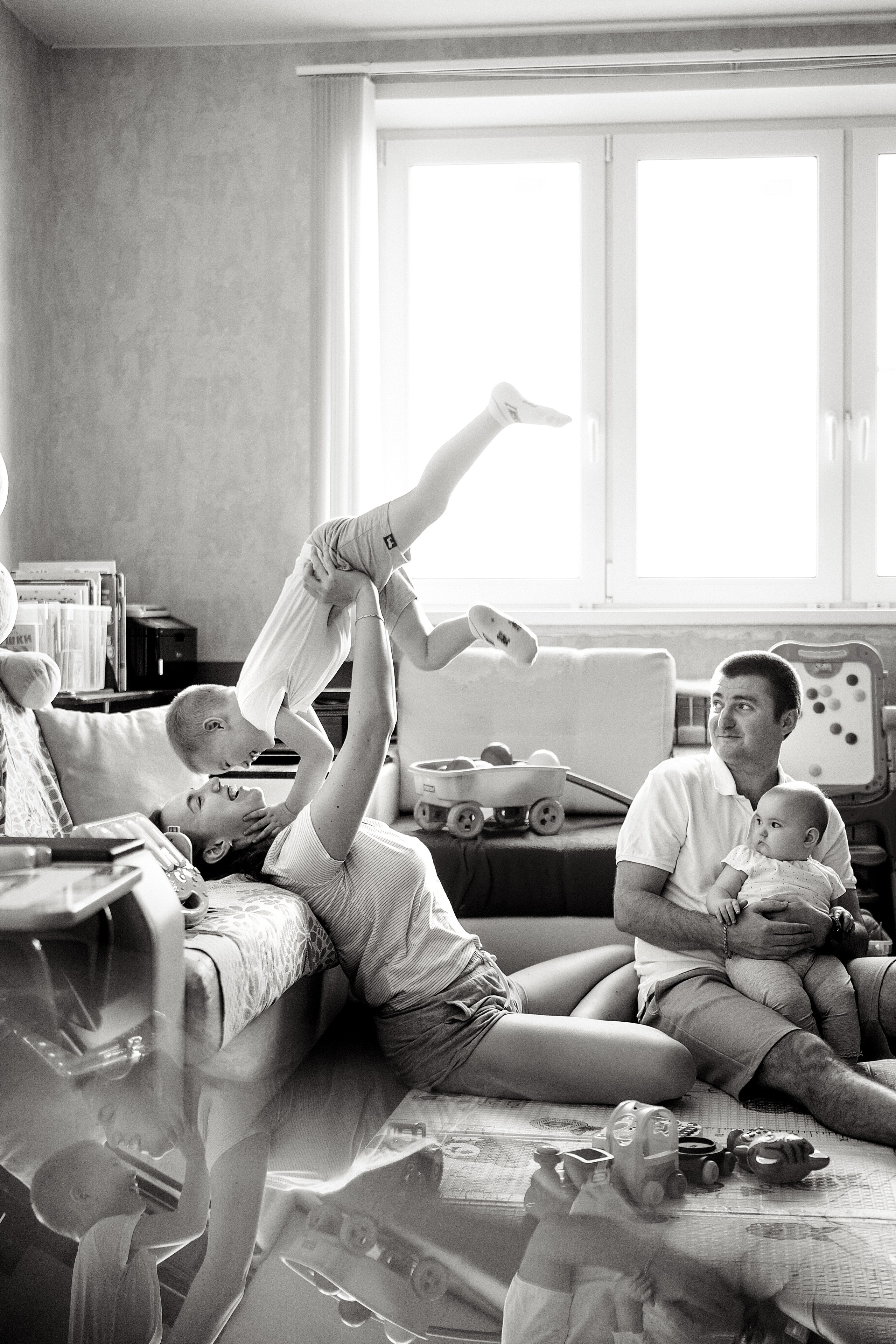 Веселая домашняя фотосессия. Детский, семейный и ньюборн фотограф в Москве Юлия Шуарт