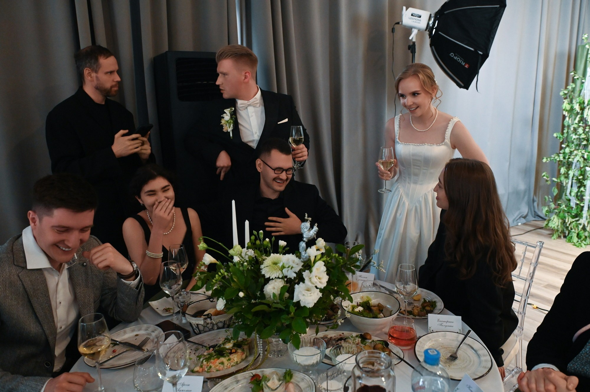 Фотожурналист на свадьбе: когда кадры становятся историей. Документальный фотограф Сергей Вдовин