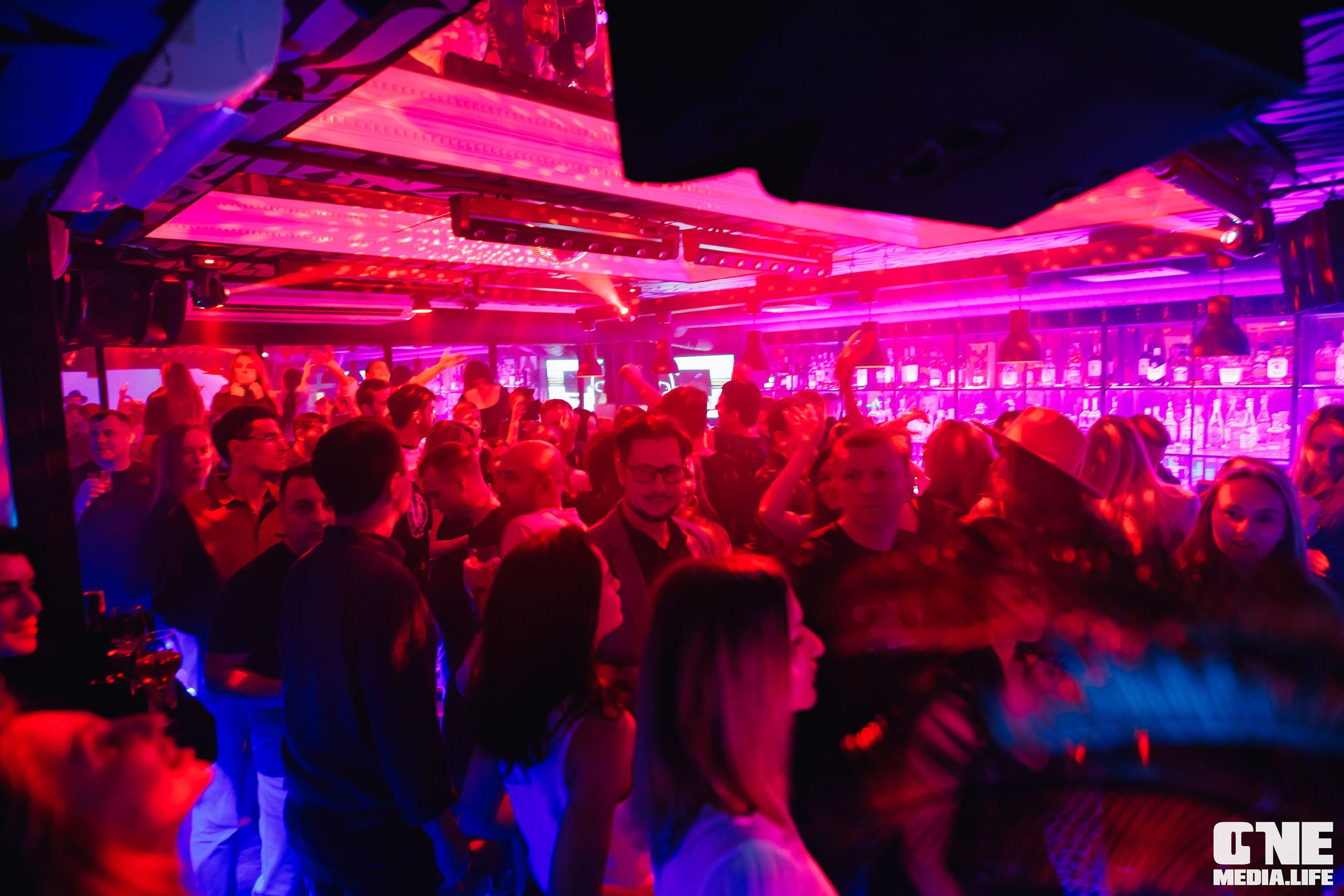 Фотоотчет из Nisha Club. One Media Life: фоторепортажи, фотоотчеты с мероприятий и заведений