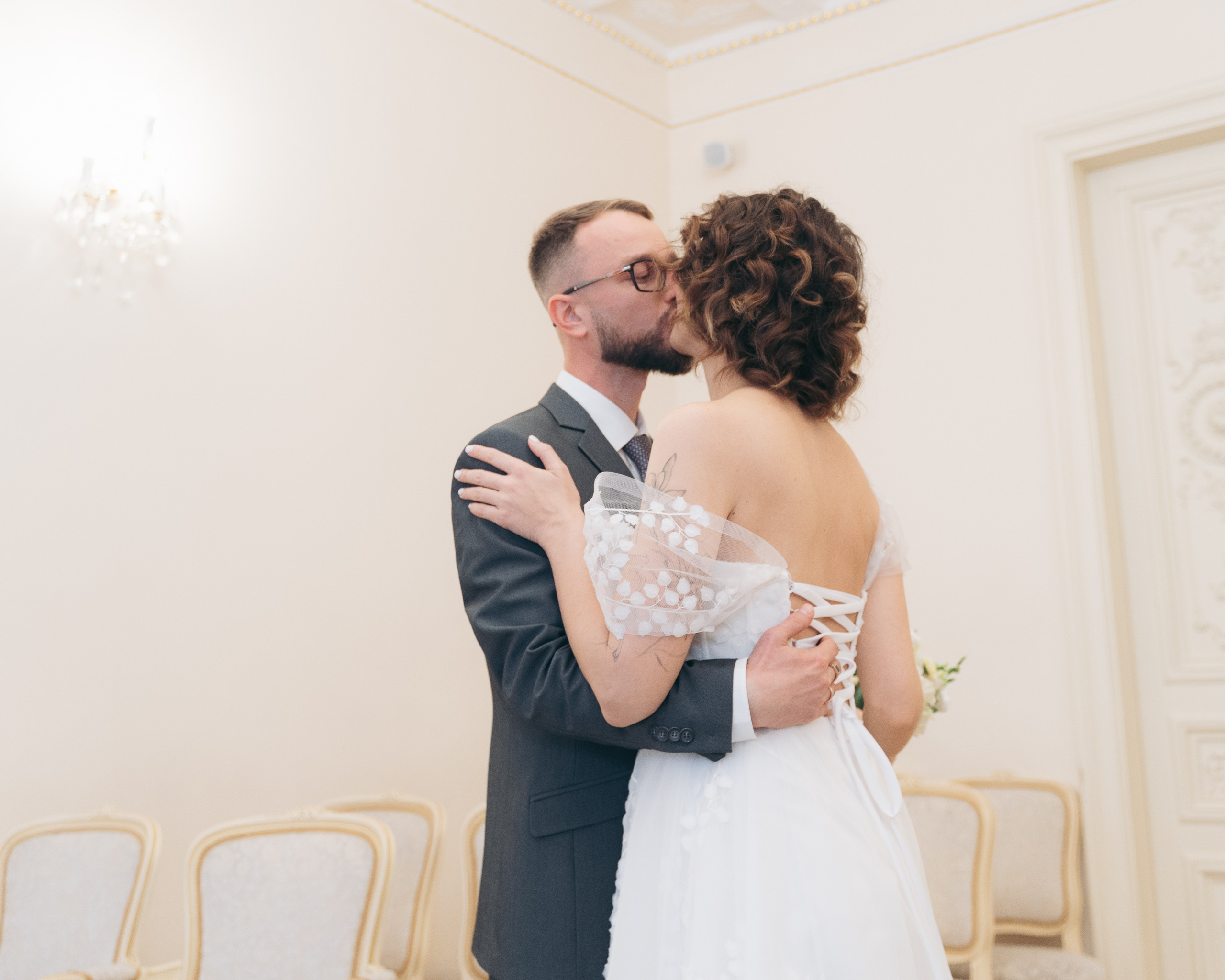 Любовь в ЗАГСе Центрального района СПб. Professional photoartist in St. Petersburg (wedding, reportage, portrait, model book, love story) Alexander Shvedov