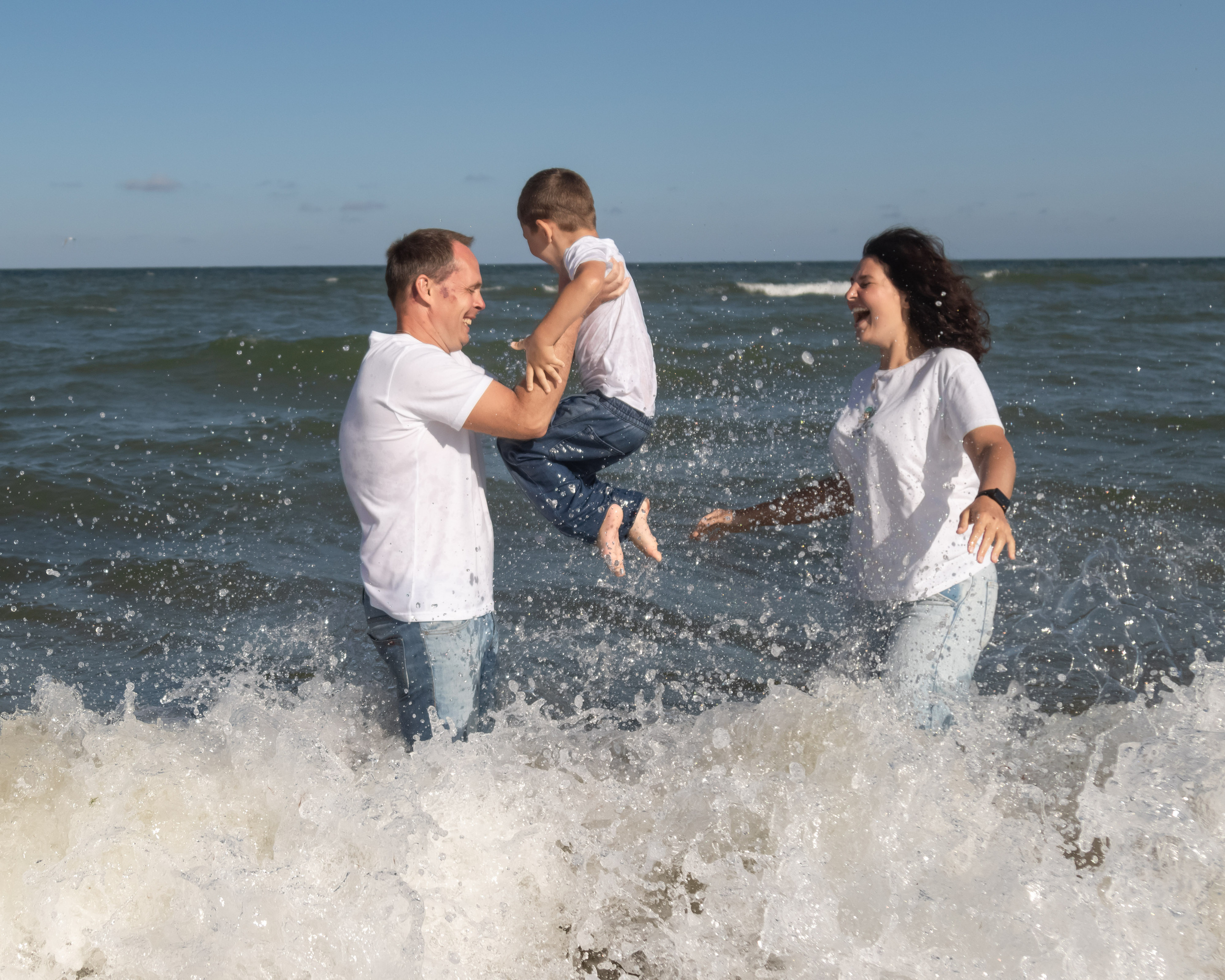 Семейная веселая фотосессия. Фотограф Зеленоградск Лиана Сопина