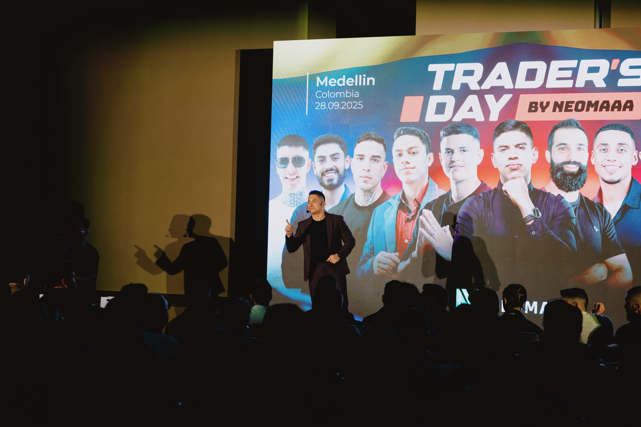 TRADERS DAY By NeomAAA Medellin. NeomAAA Funds Gallery